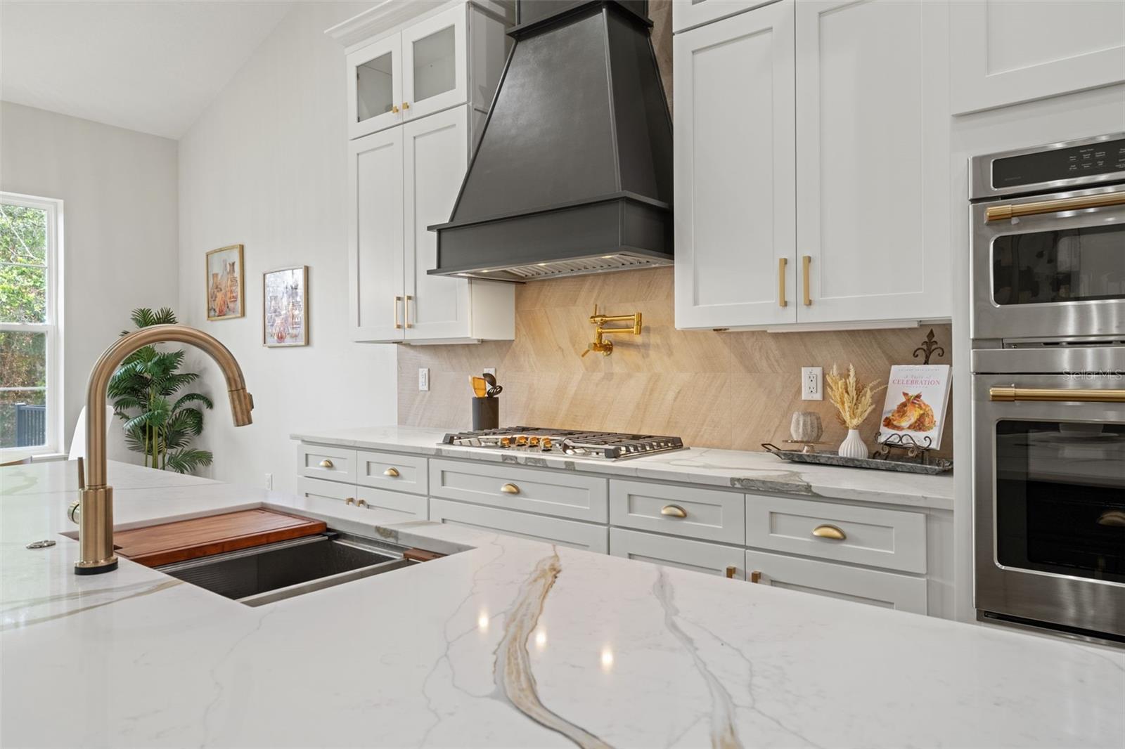 Listing photo id 29 for 4522 Majestic Hills Loop