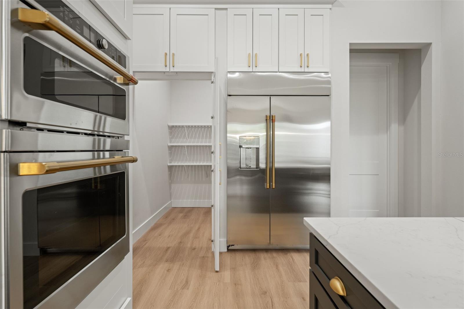 Listing photo id 32 for 4522 Majestic Hills Loop