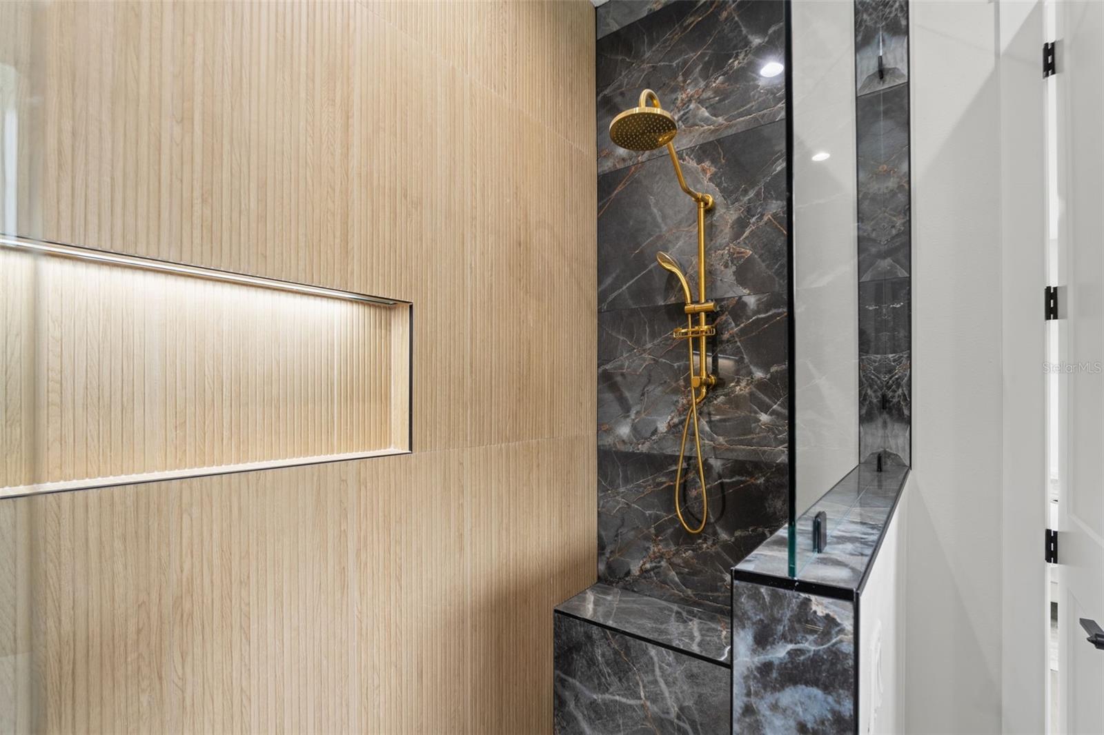 Listing photo id 45 for 4522 Majestic Hills Loop