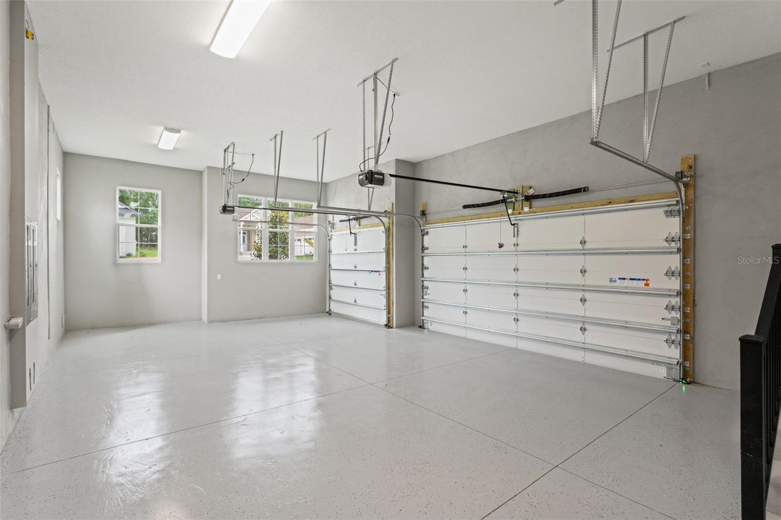 Listing photo id 79 for 4522 Majestic Hills Loop