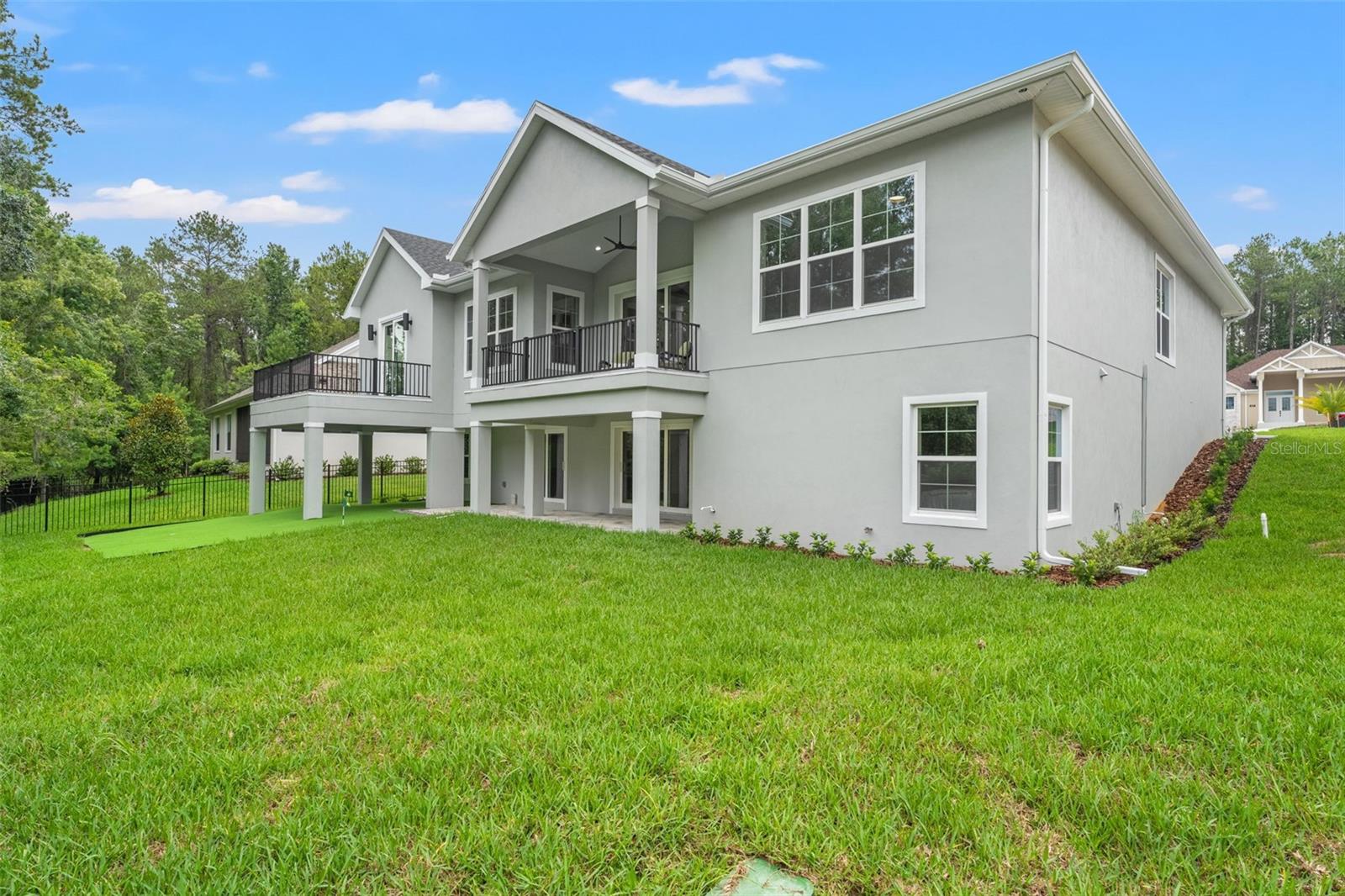 Listing photo id 87 for 4522 Majestic Hills Loop