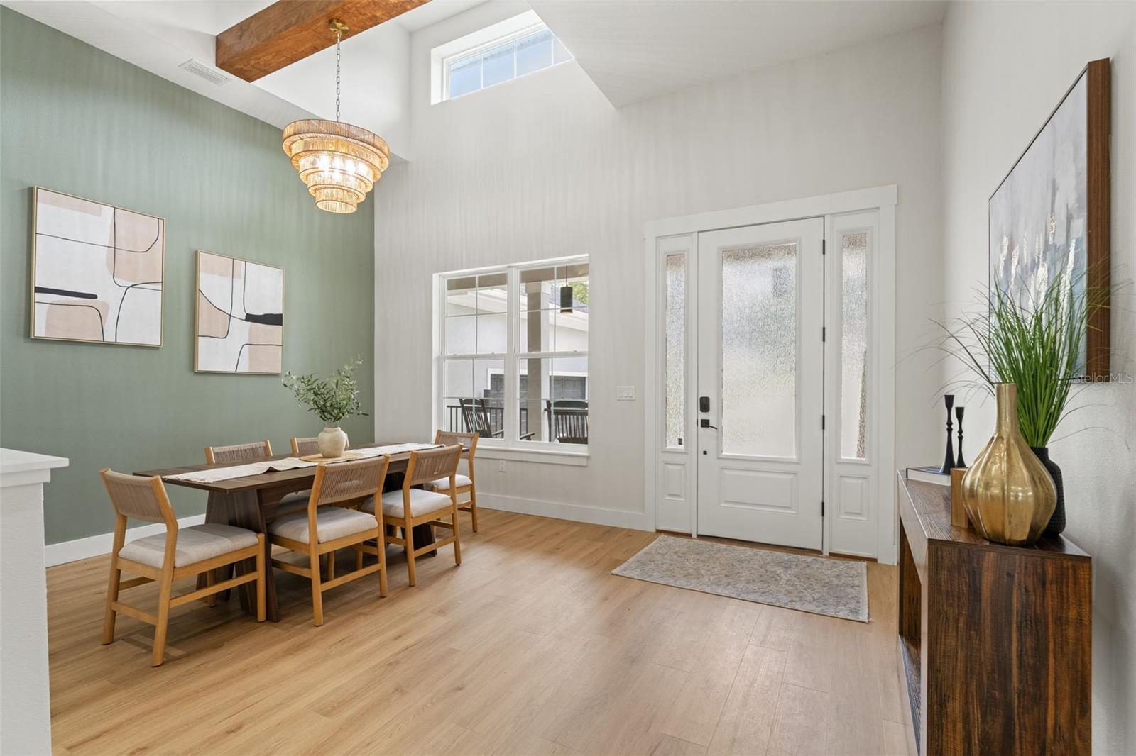 Listing photo id 7 for 4522 Majestic Hills Loop