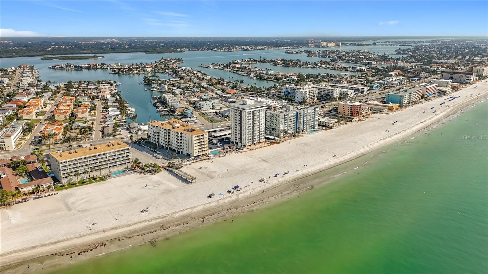 Image 10 of 73 For 17408 Gulf Blvd  1302