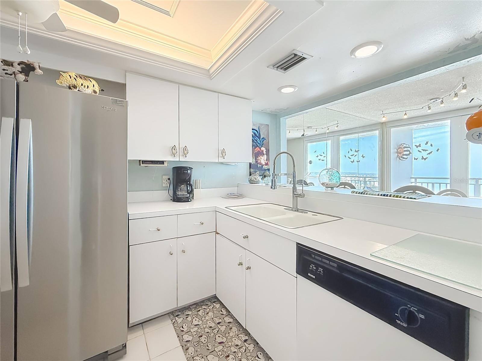 Image 18 of 73 For 17408 Gulf Blvd  1302