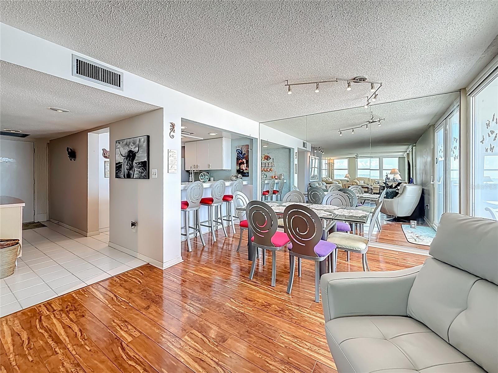 Image 43 of 73 For 17408 Gulf Blvd  1302