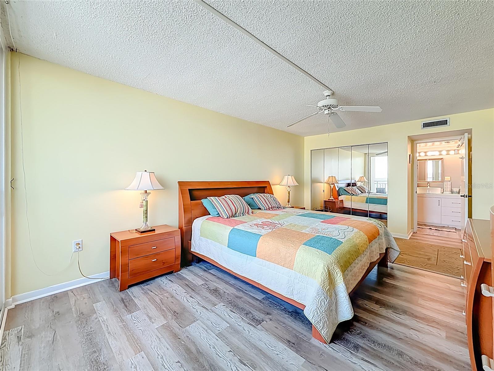 Image 45 of 73 For 17408 Gulf Blvd  1302