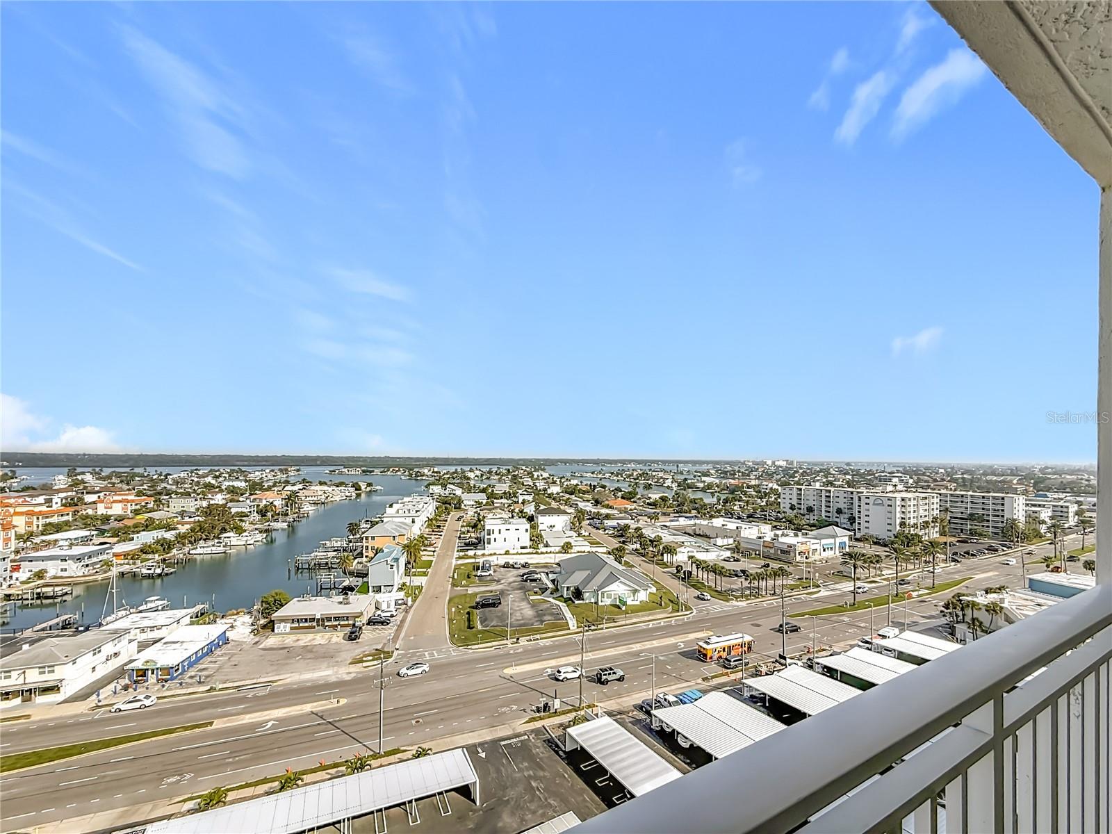 Image 48 of 73 For 17408 Gulf Blvd  1302