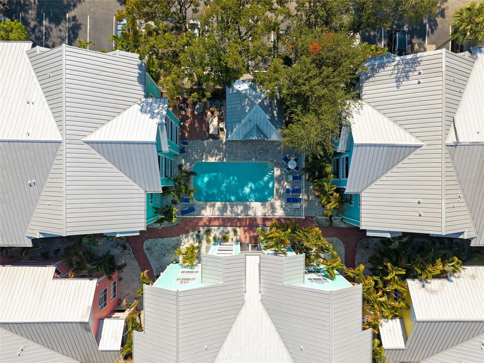 Image 26 of 27 For 3002 Cleveland Street B12