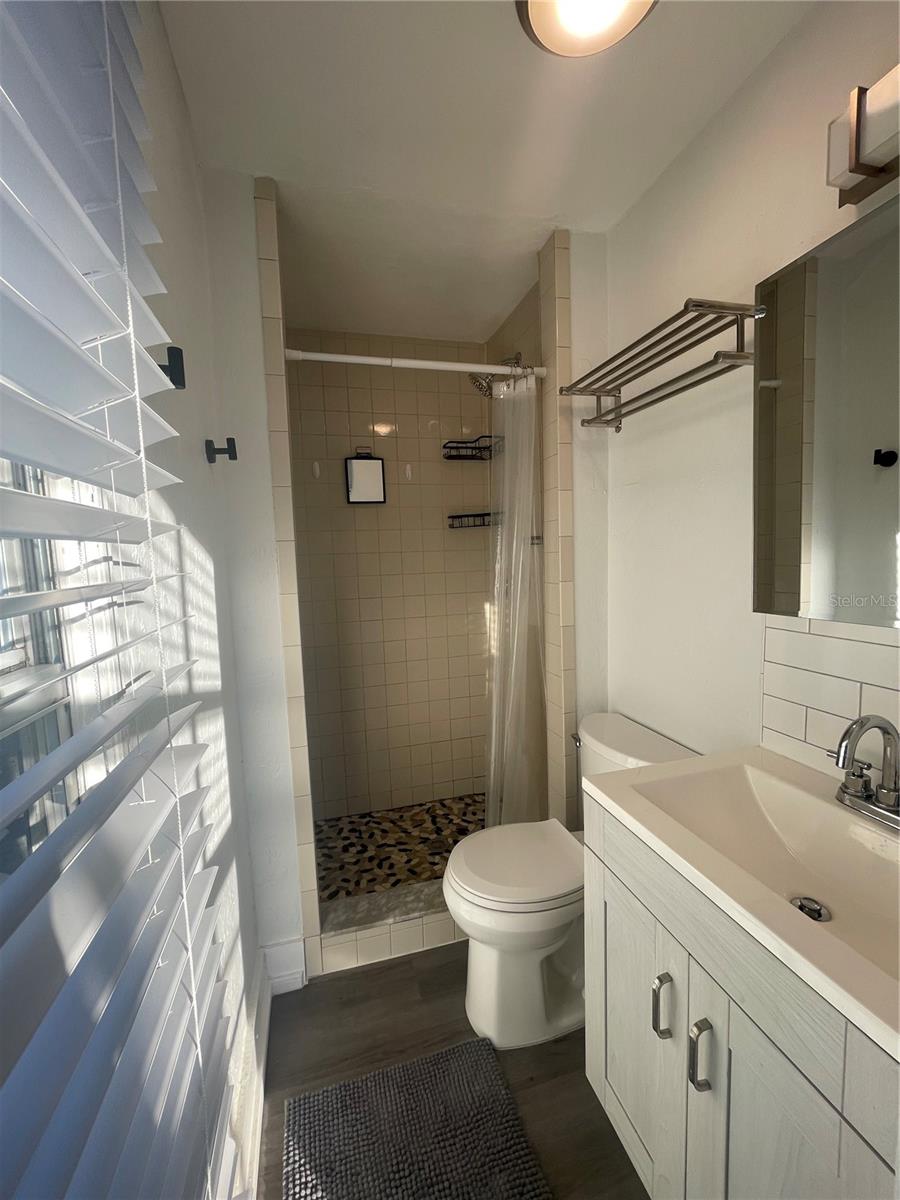 Image 11 of 39 For 2305 Texas Avenue 4