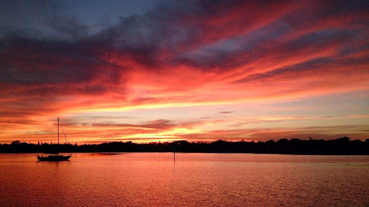 Image 27 of 39 For 2305 Texas Avenue 4