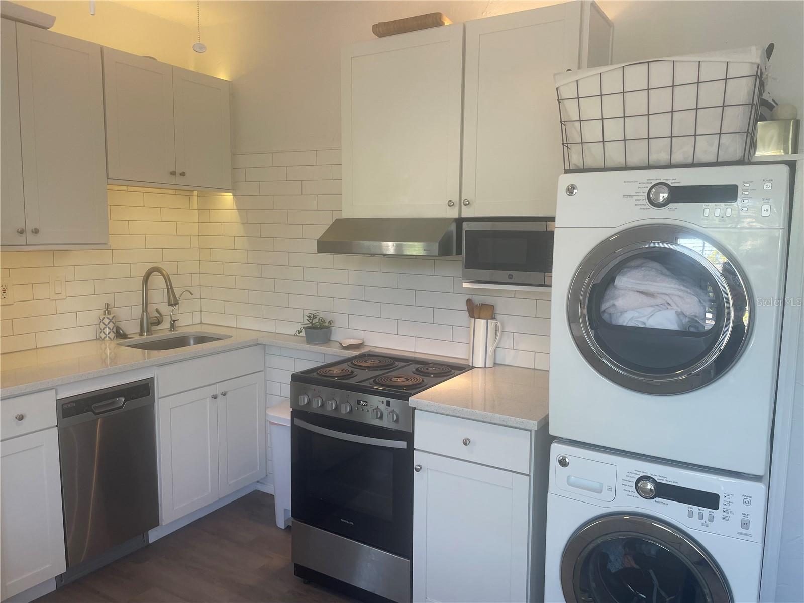 Image 6 of 39 For 2305 Texas Avenue 4