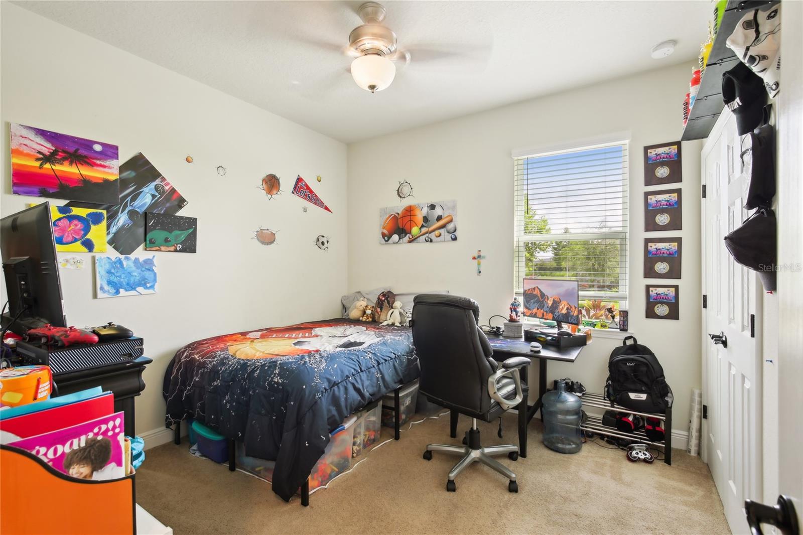 Image 21 of 49 For 6240 Sea Air Drive