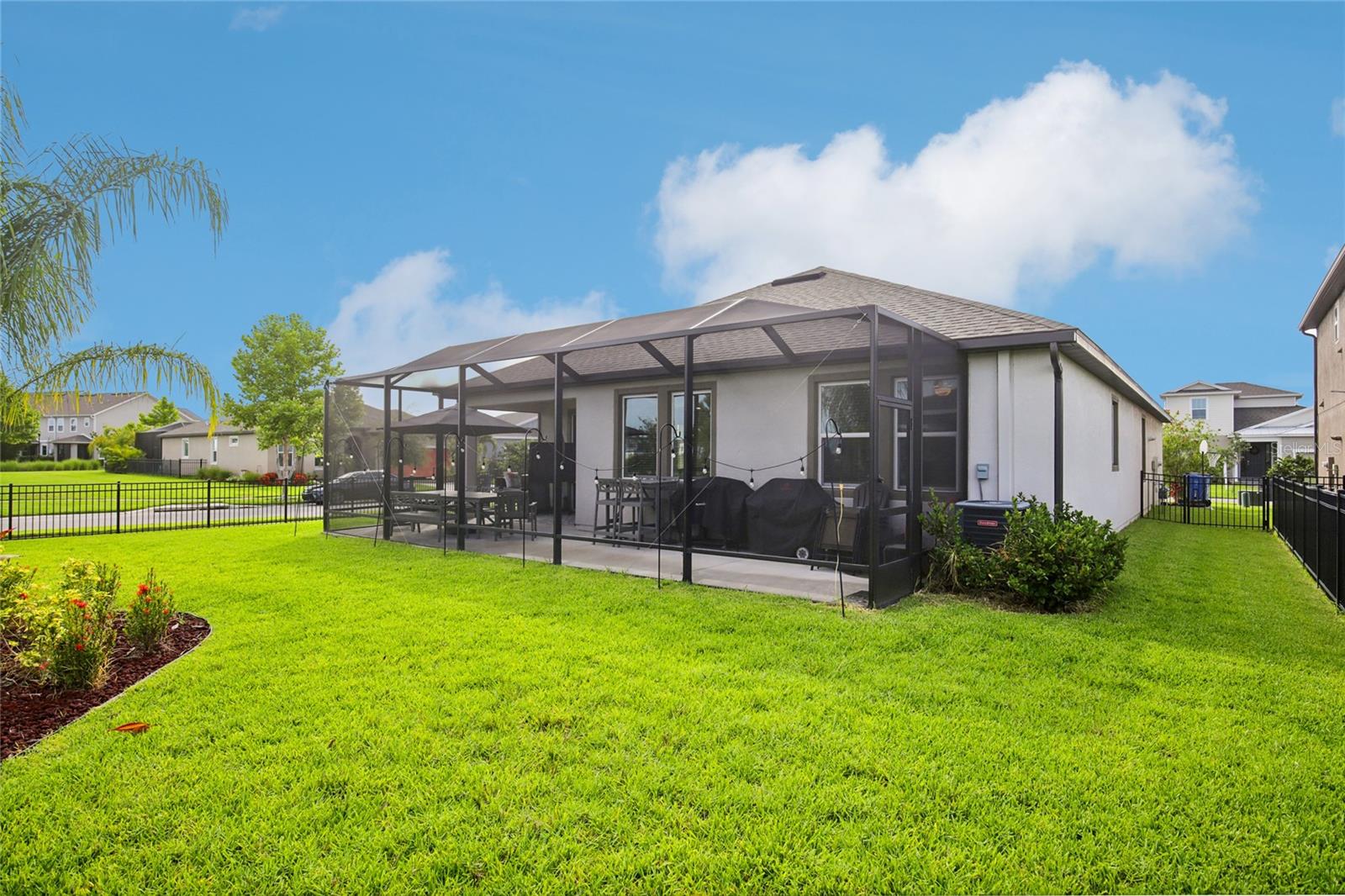 Image 32 of 49 For 6240 Sea Air Drive