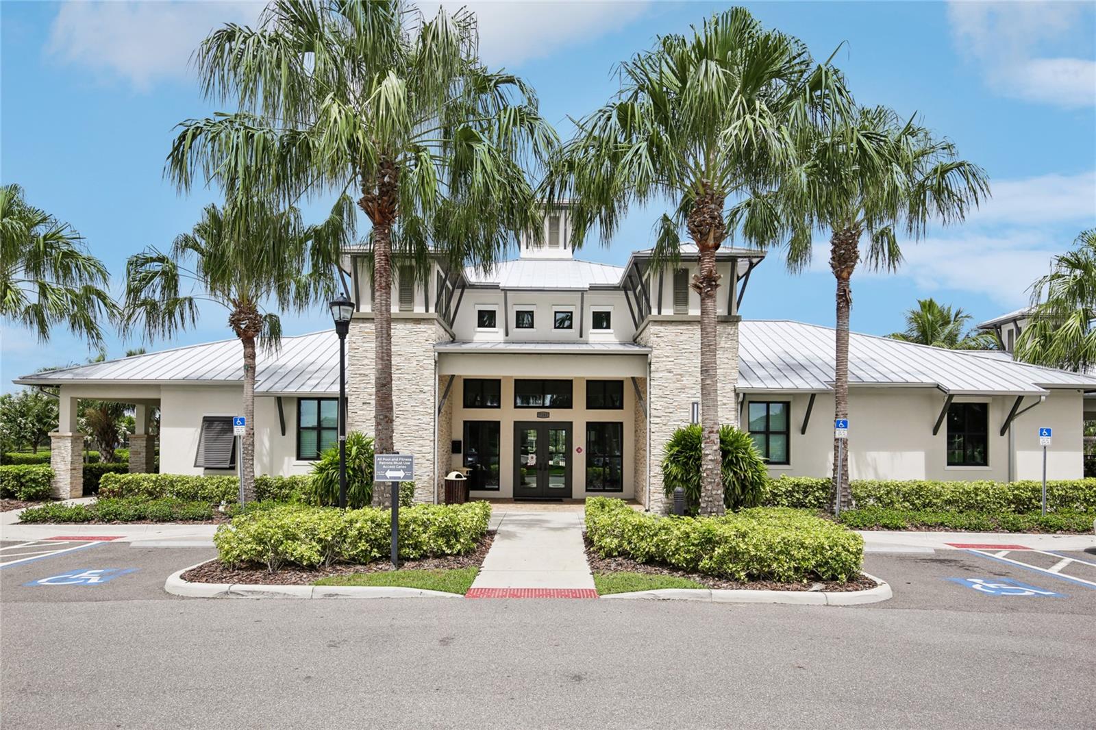 Image 34 of 49 For 6240 Sea Air Drive