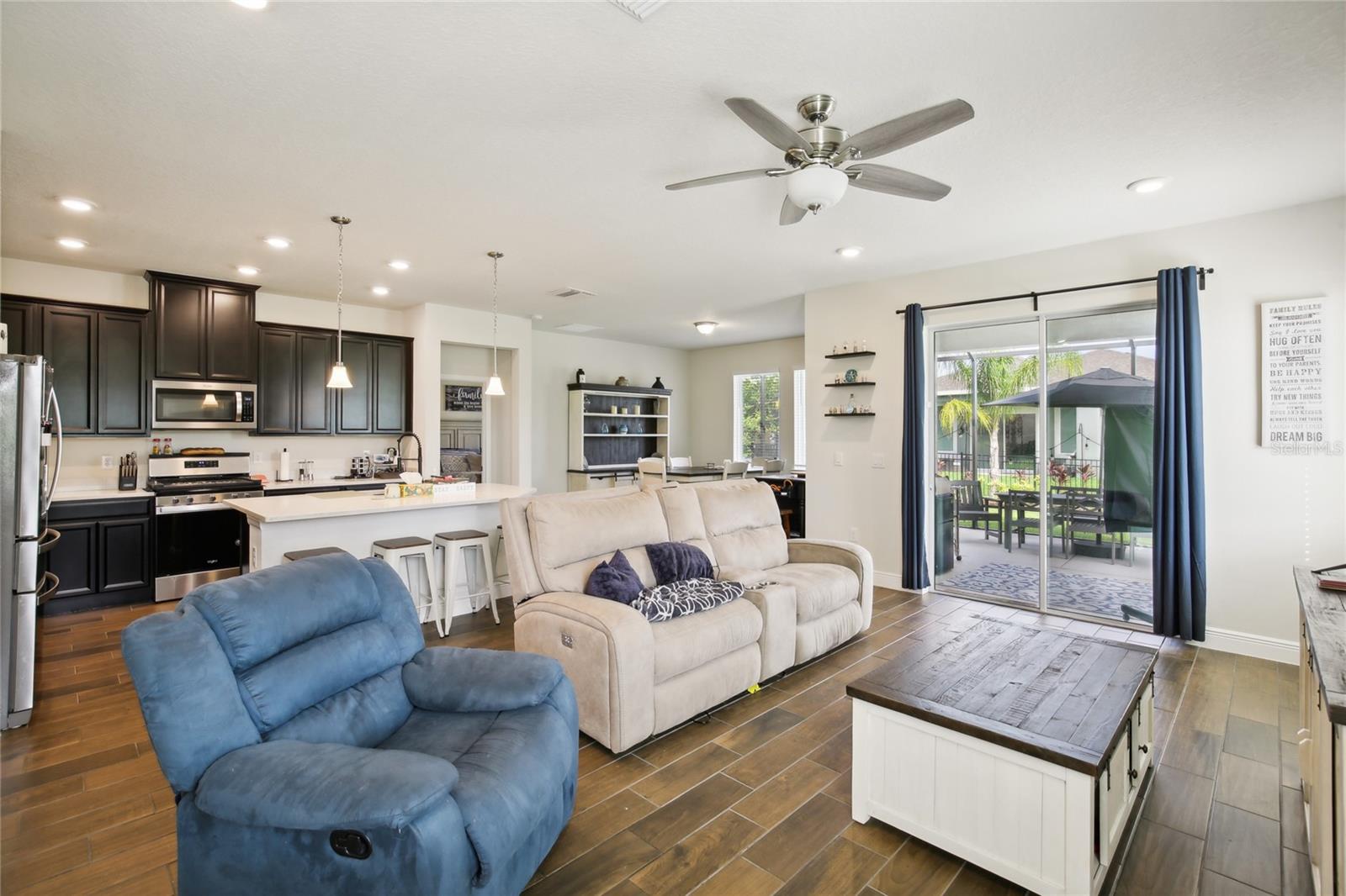 Image 6 of 49 For 6240 Sea Air Drive