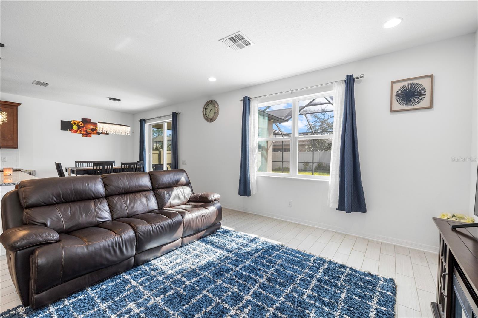 Image 10 of 64 For 19926 Stone Pine Circle