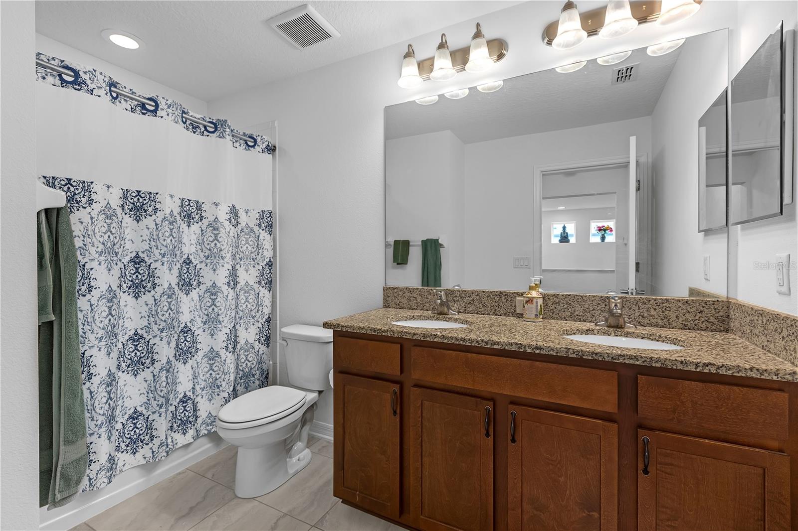 Image 21 of 64 For 19926 Stone Pine Circle