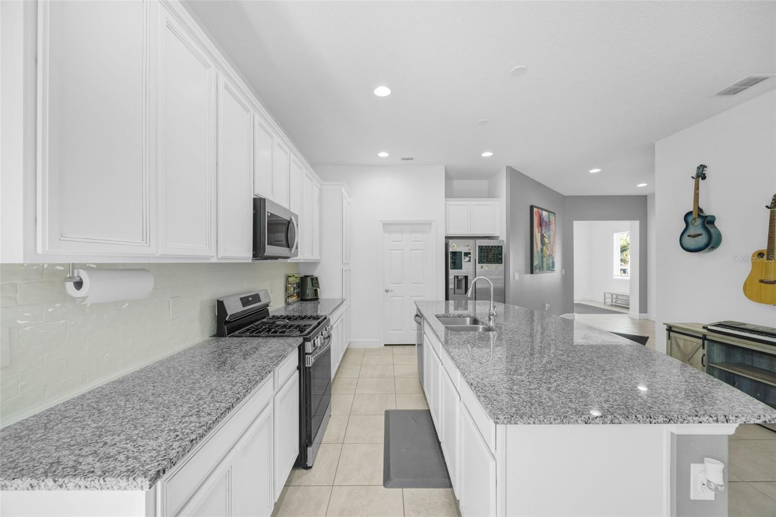 Image 14 of 65 For 5547 Del Coronado Drive