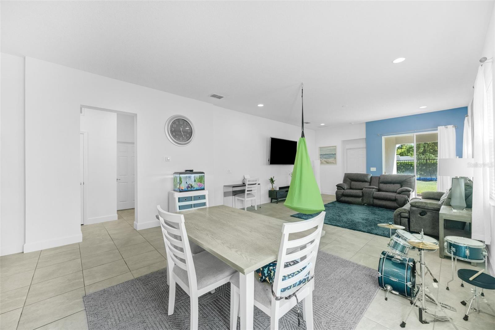 Image 17 of 65 For 5547 Del Coronado Drive