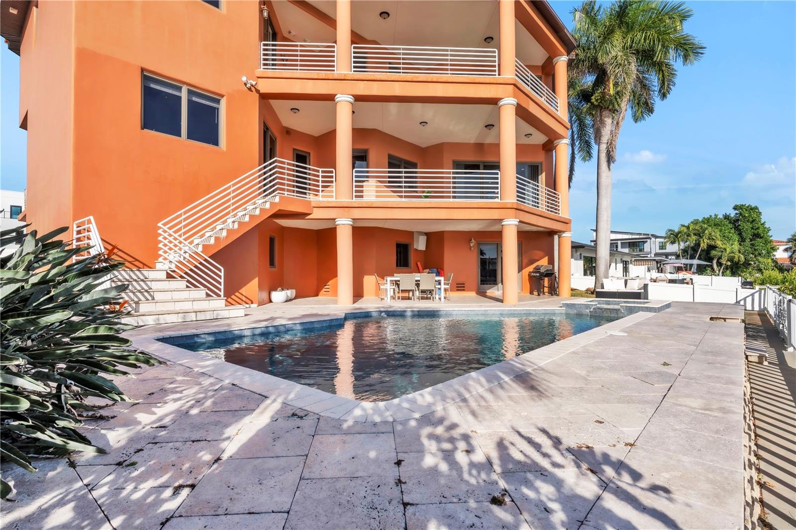 Listing photo id 9 for 7924 3rd Avenue S