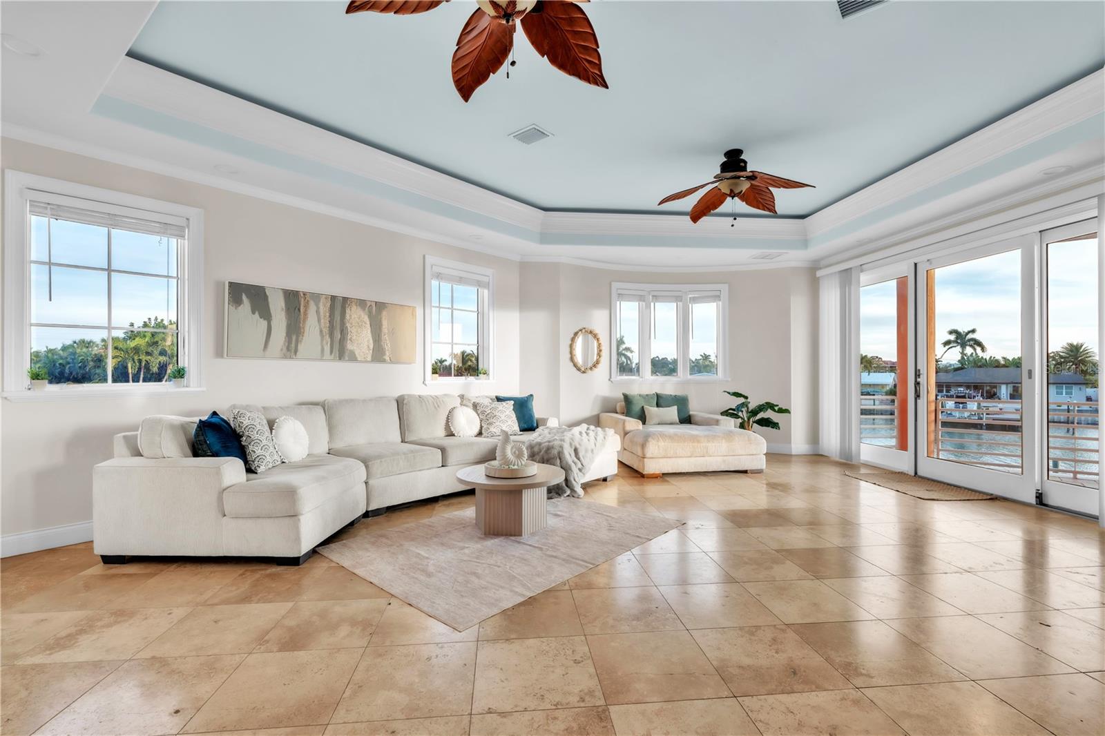 Listing photo id 10 for 7924 3rd Avenue S