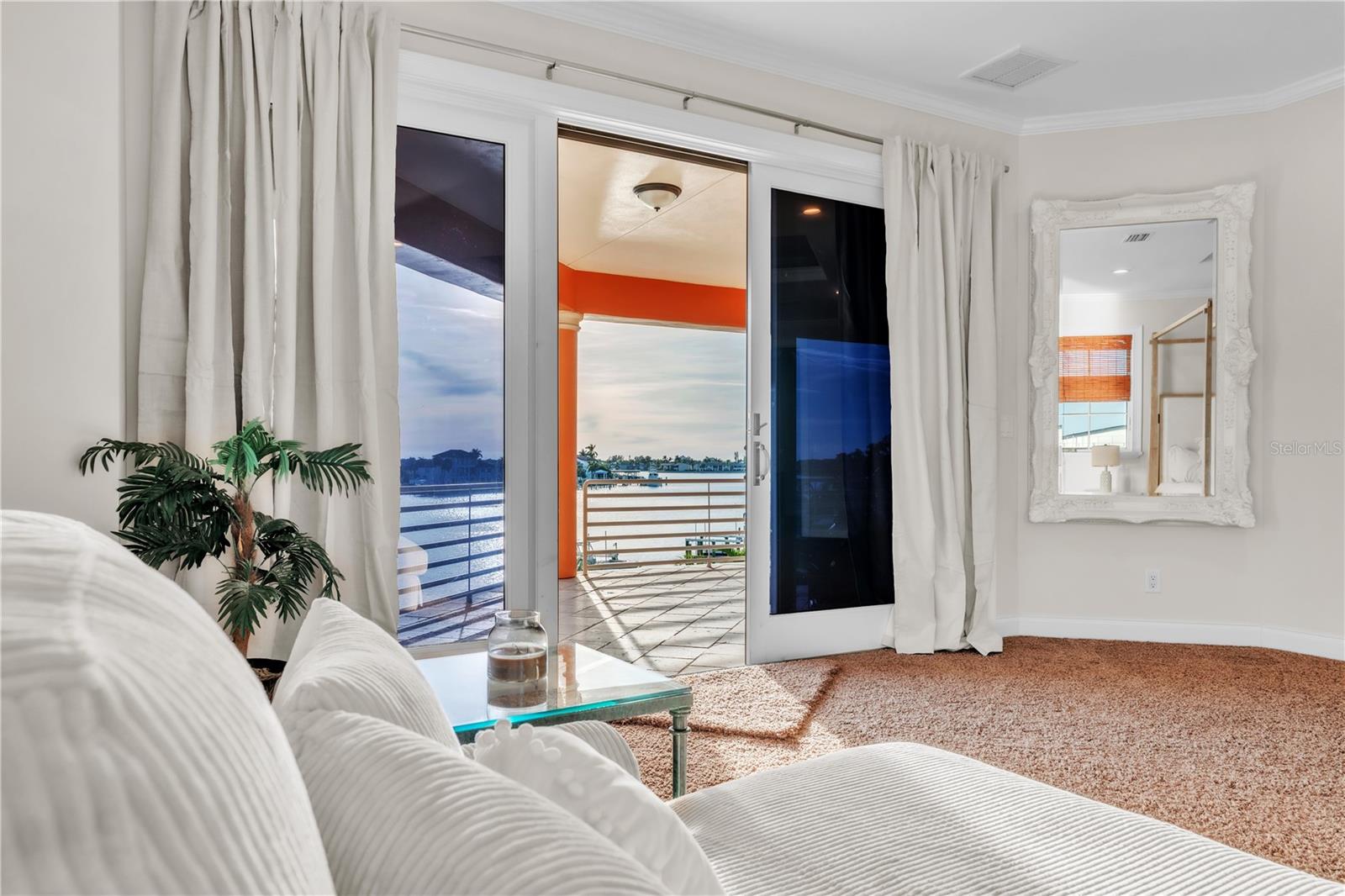 Listing photo id 26 for 7924 3rd Avenue S