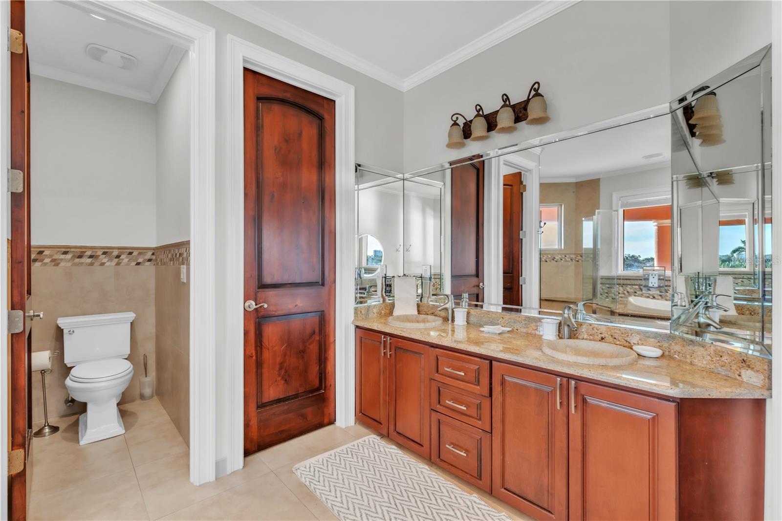 Listing photo id 33 for 7924 3rd Avenue S