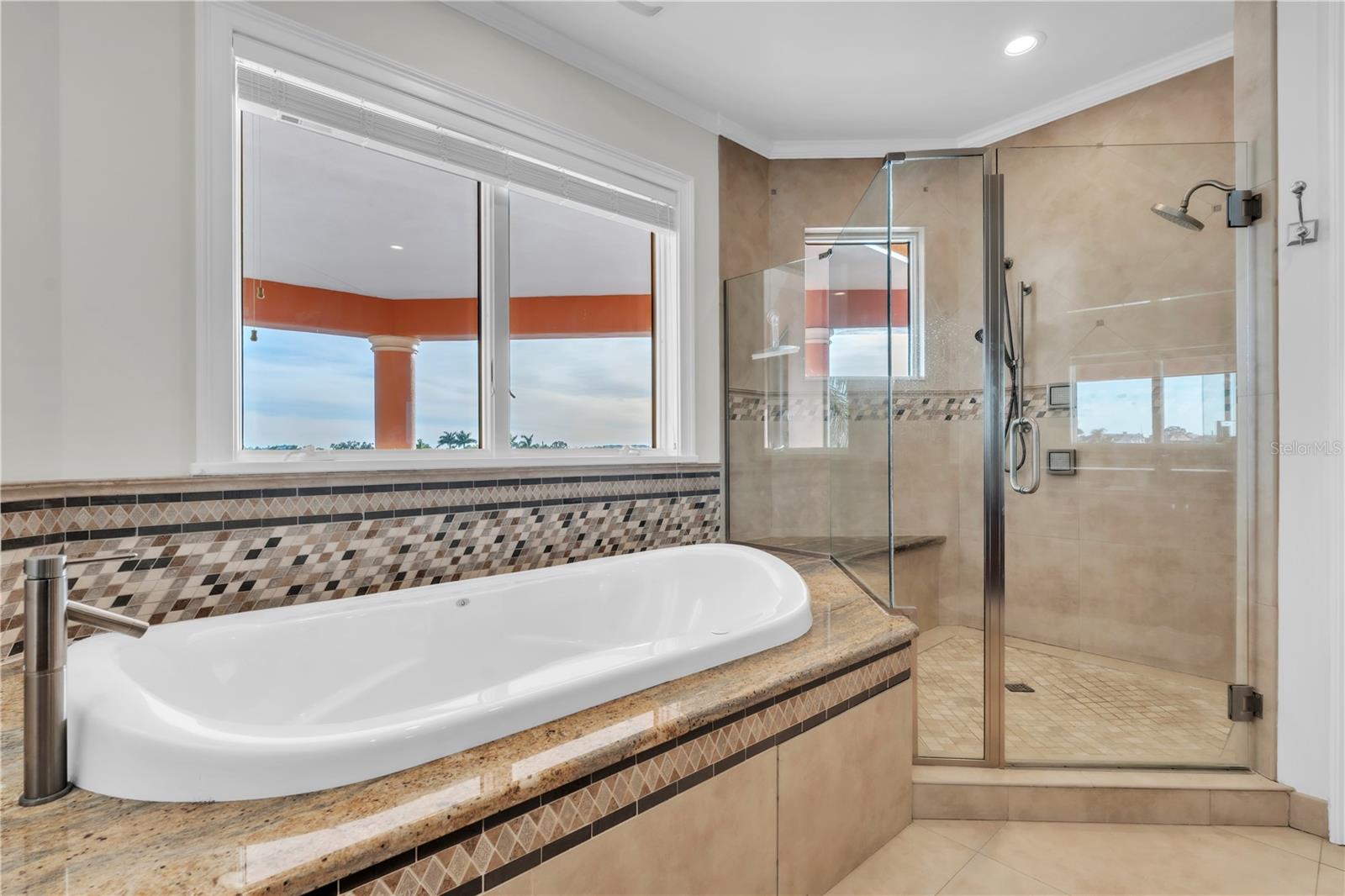 Listing photo id 35 for 7924 3rd Avenue S