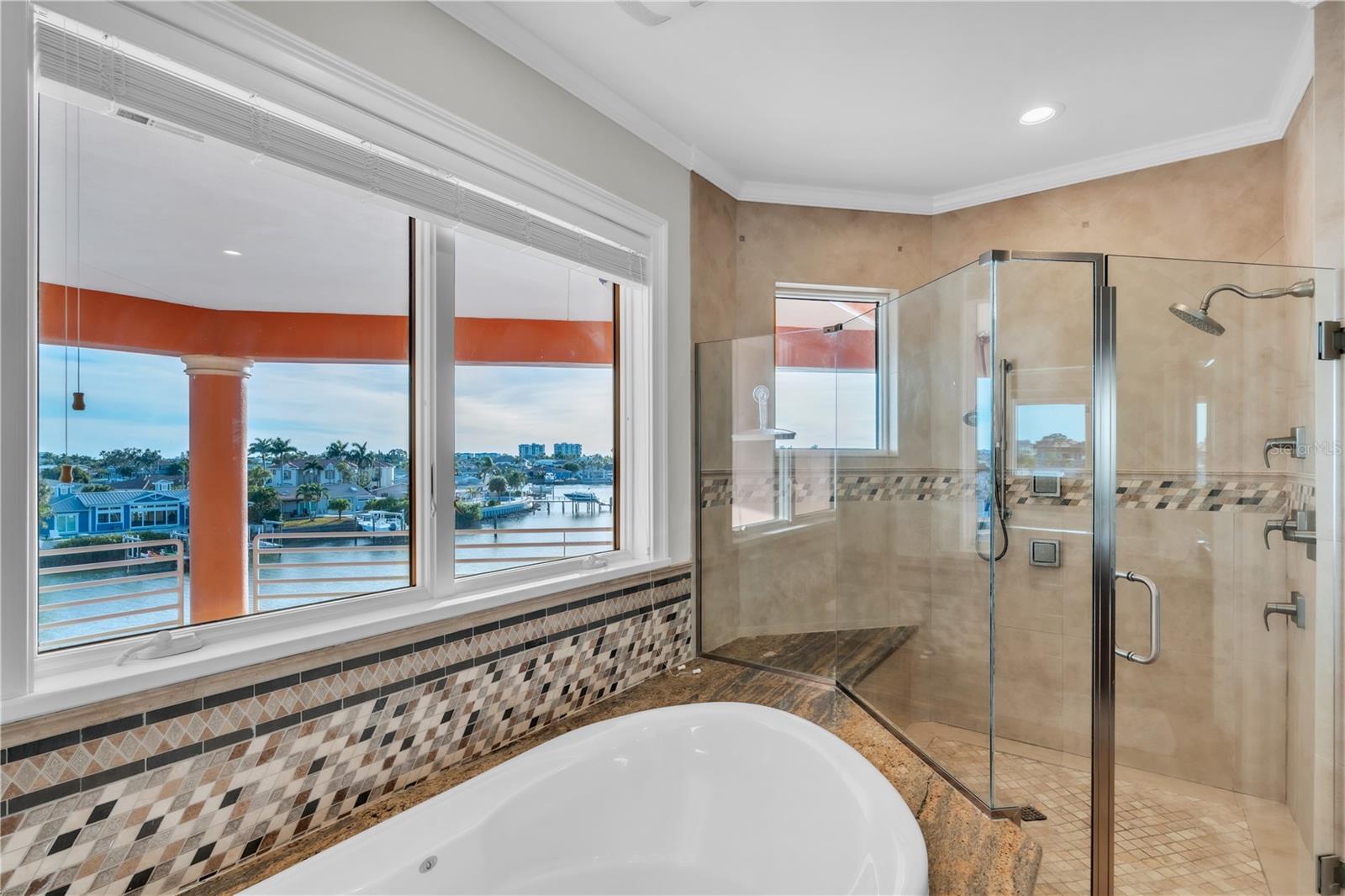 Listing photo id 36 for 7924 3rd Avenue S