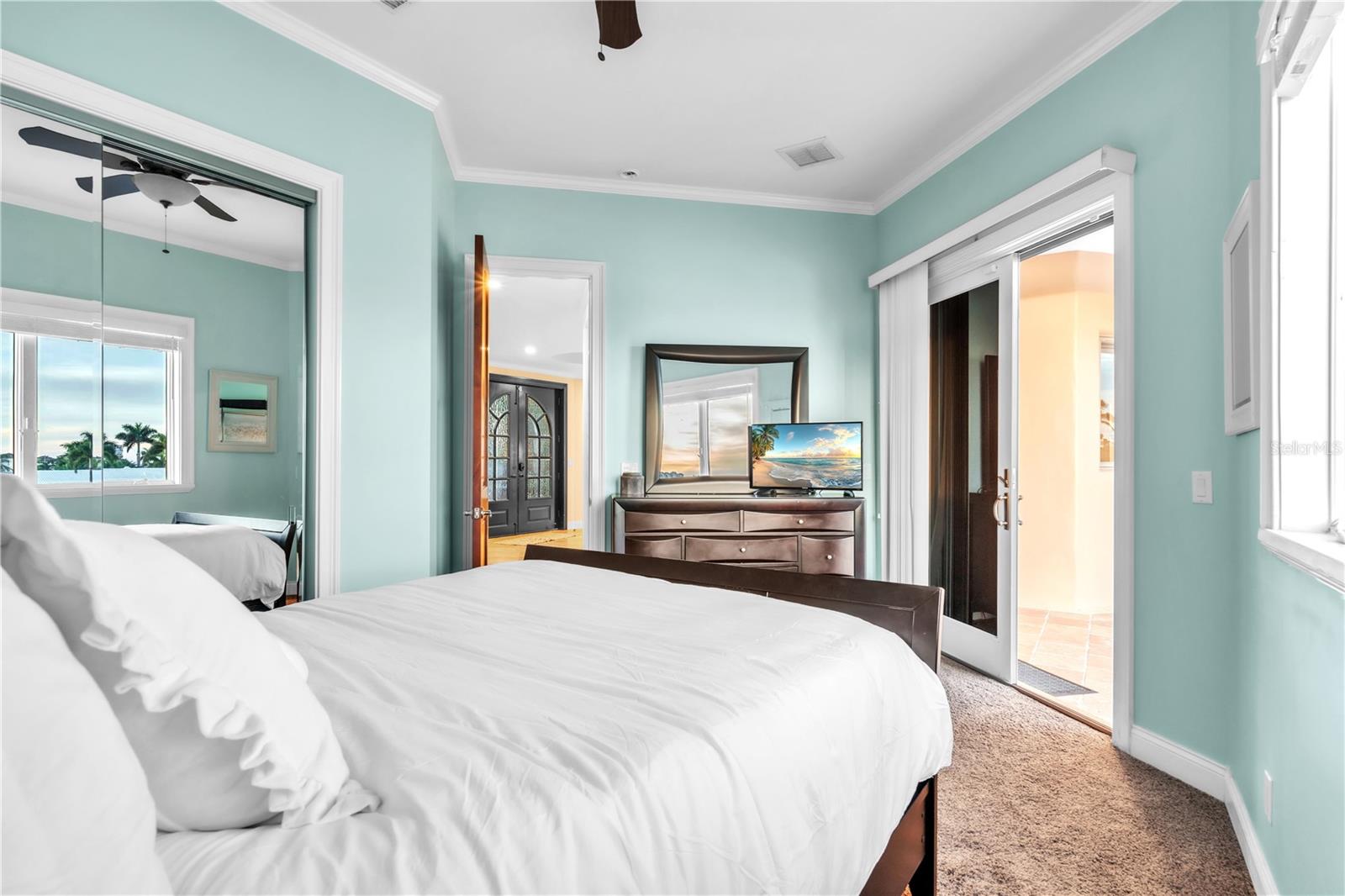 Listing photo id 37 for 7924 3rd Avenue S