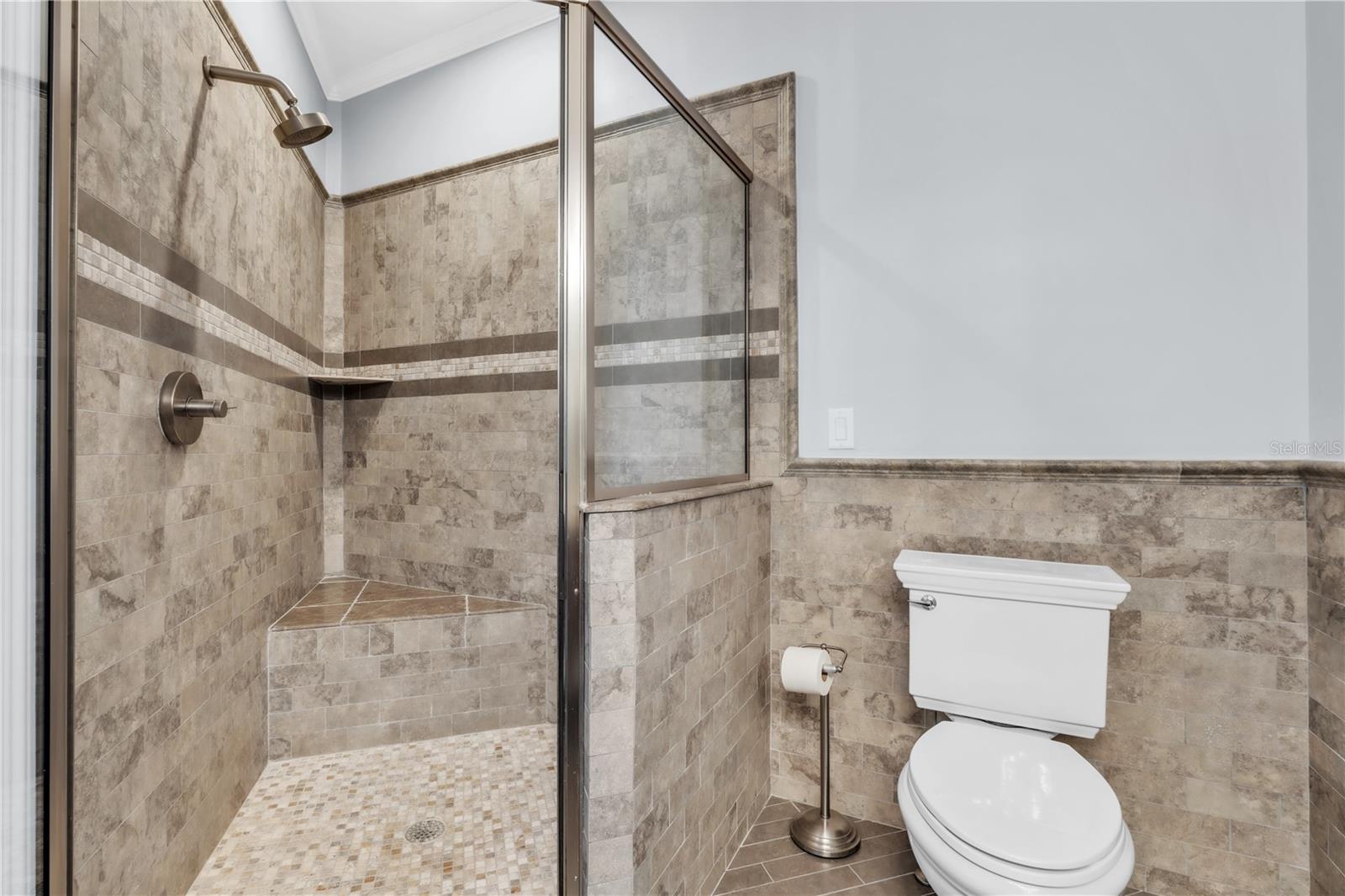 Listing photo id 44 for 7924 3rd Avenue S