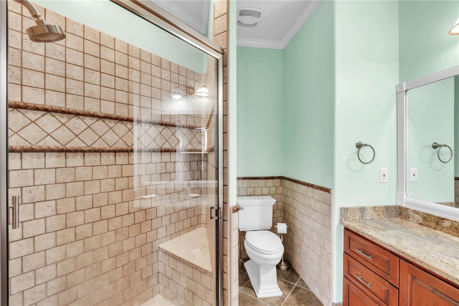 Listing photo id 48 for 7924 3rd Avenue S