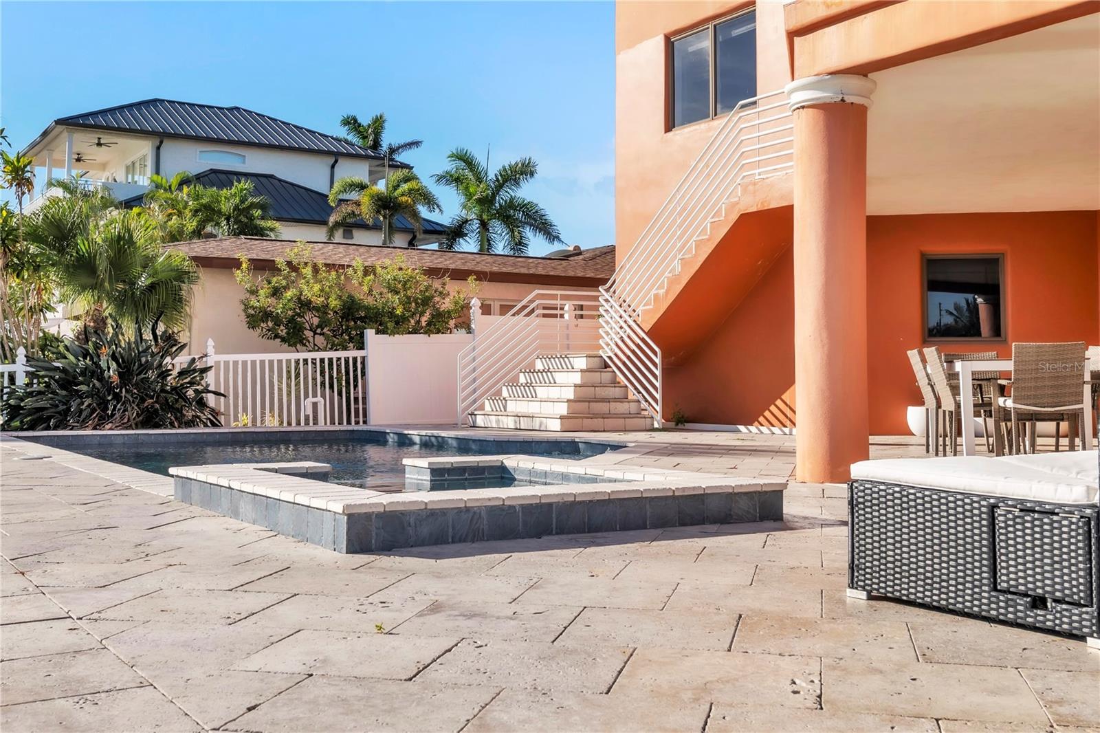 Listing photo id 56 for 7924 3rd Avenue S