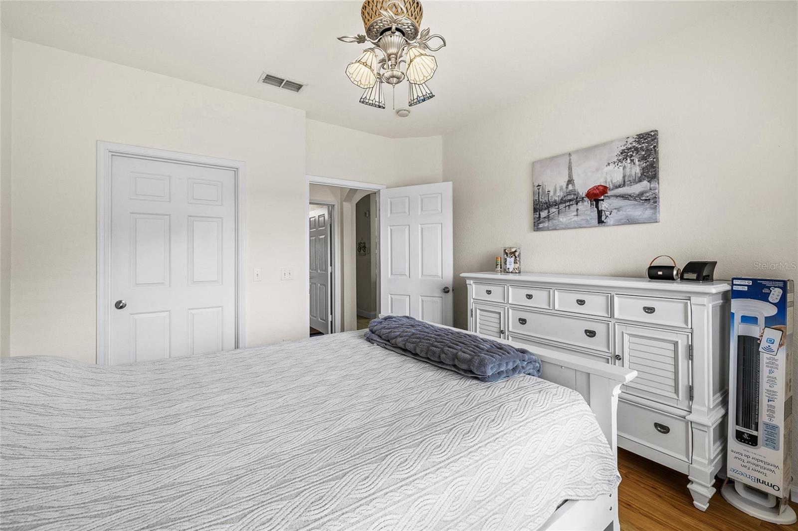 Image 17 of 34 For 1216 Missouri Avenue 203