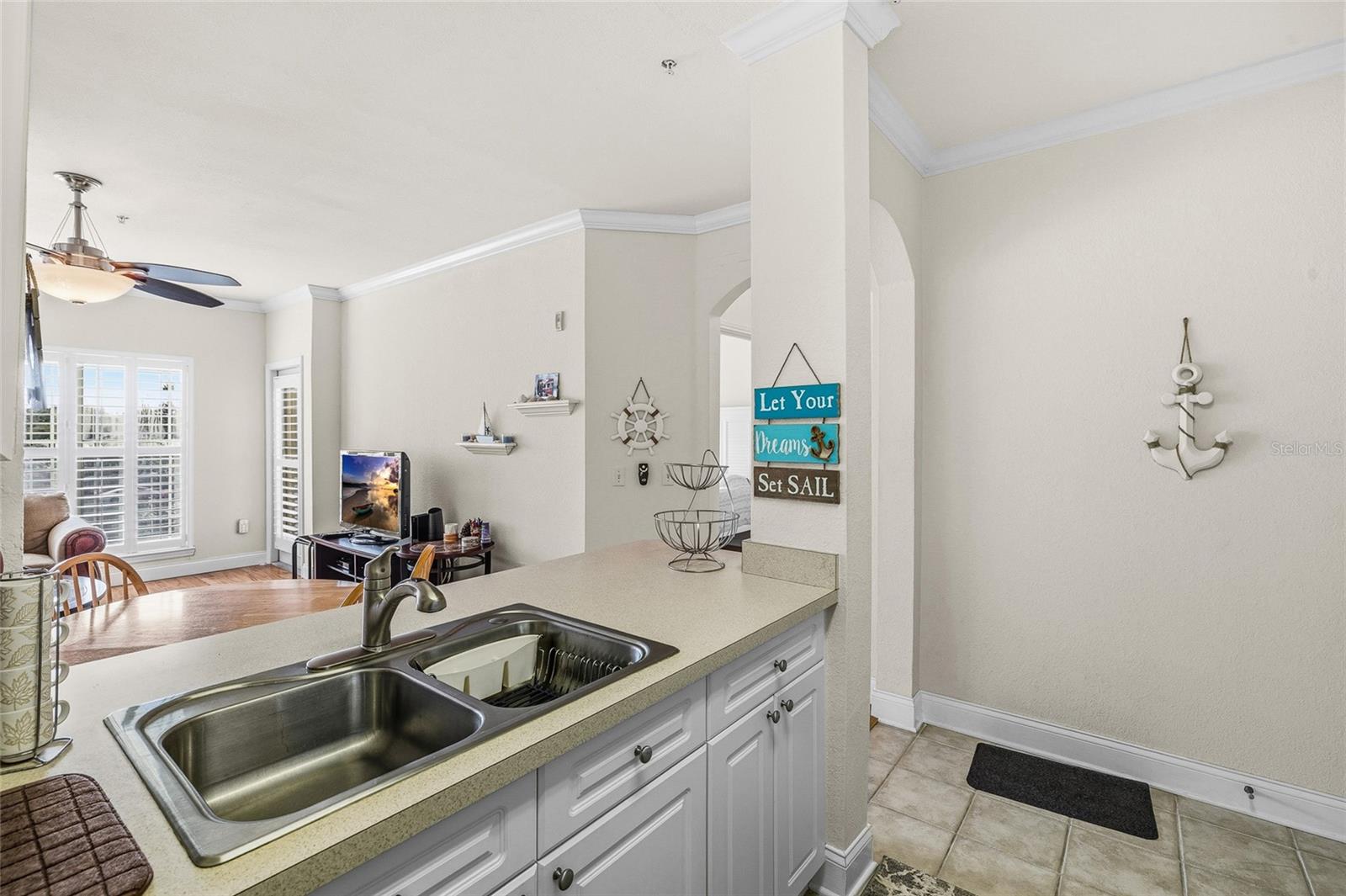 Image 7 of 34 For 1216 Missouri Avenue 203