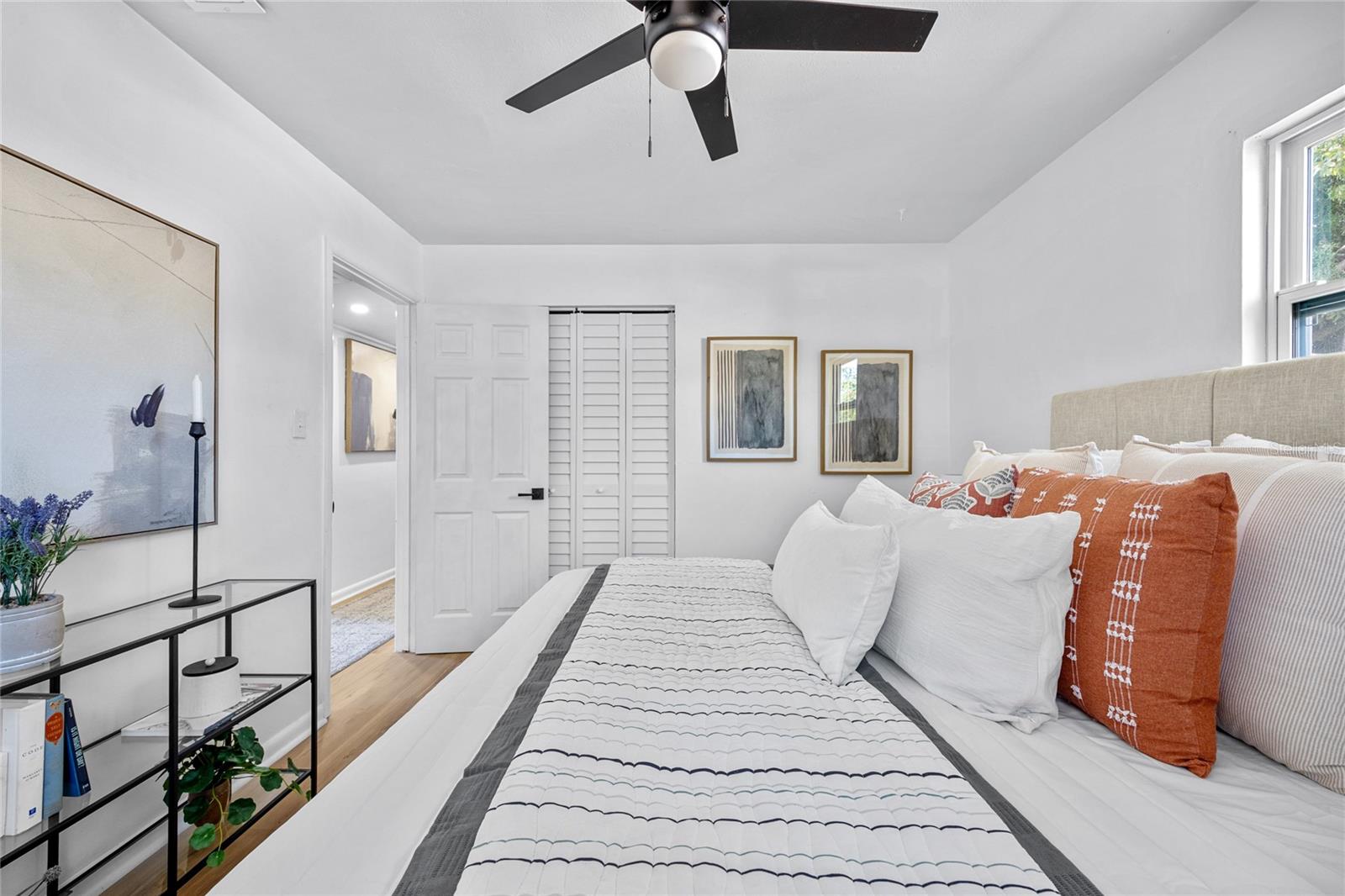 Image 19 of 37 For 4735 Wisconsin Avenue