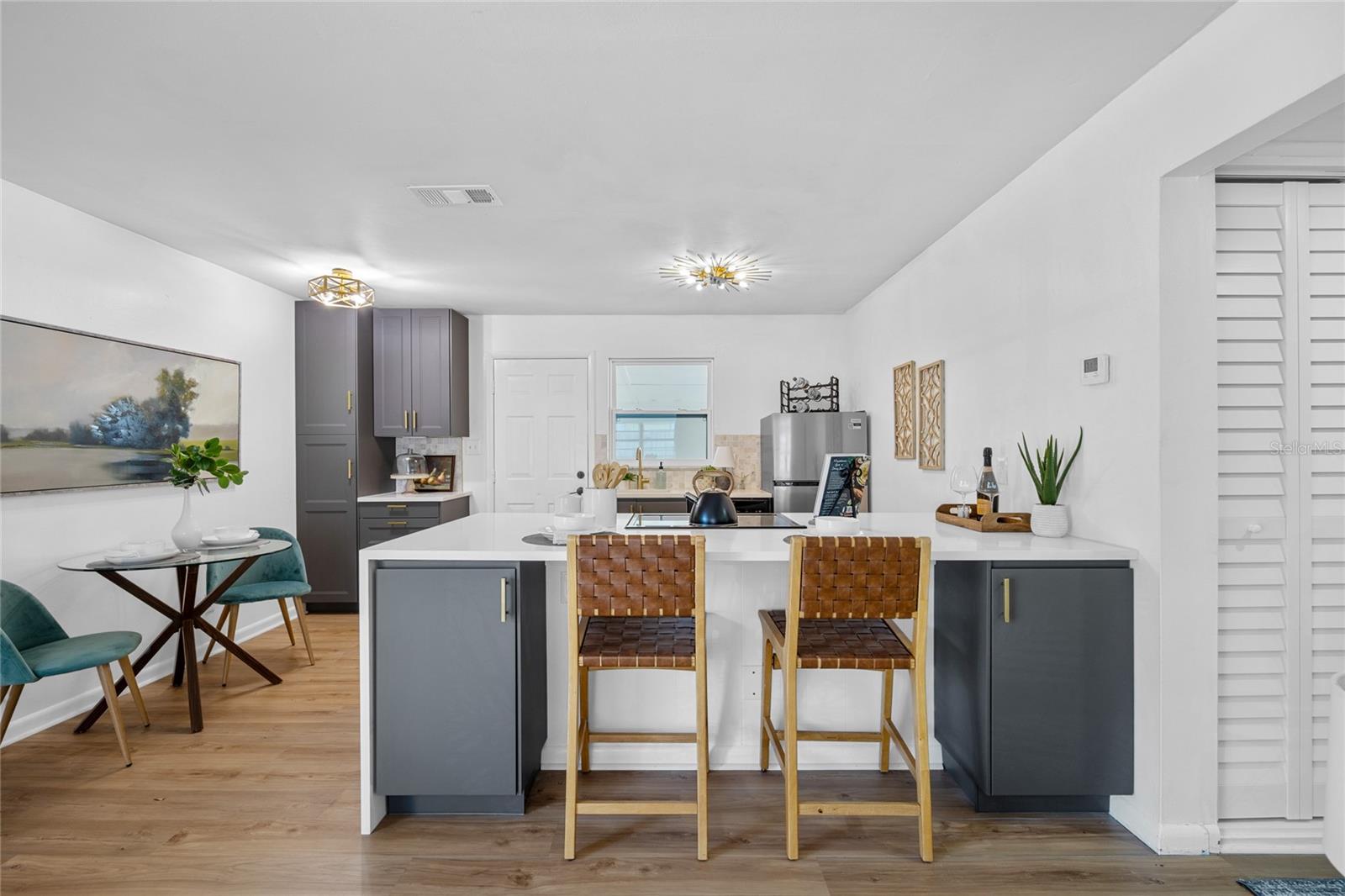 Image 8 of 37 For 4735 Wisconsin Avenue