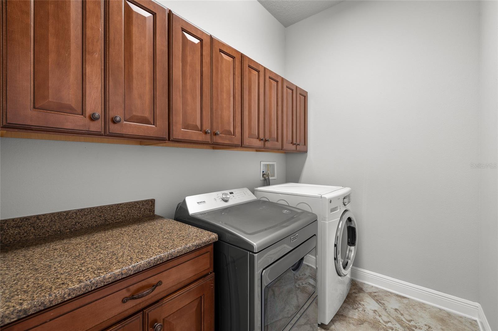 Image 28 of 58 For 5962 Fishhawk Crossing Boulevard