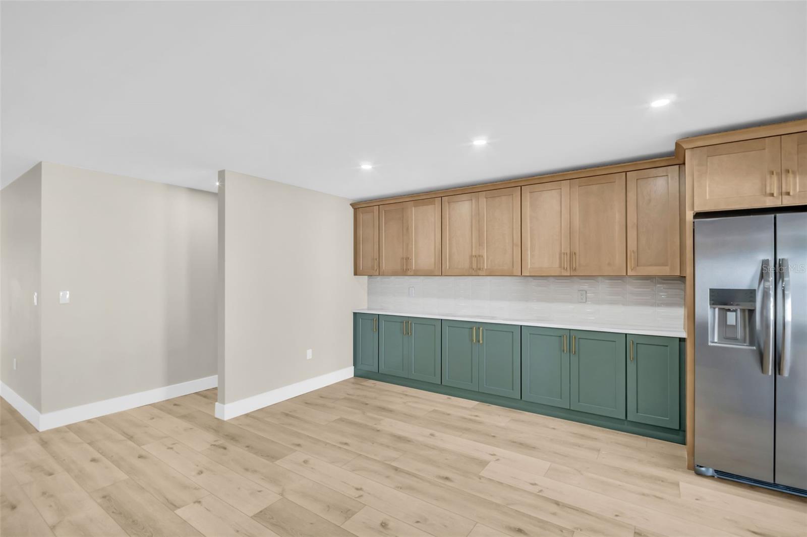 Image 18 of 47 For 2520 Southpointe Drive