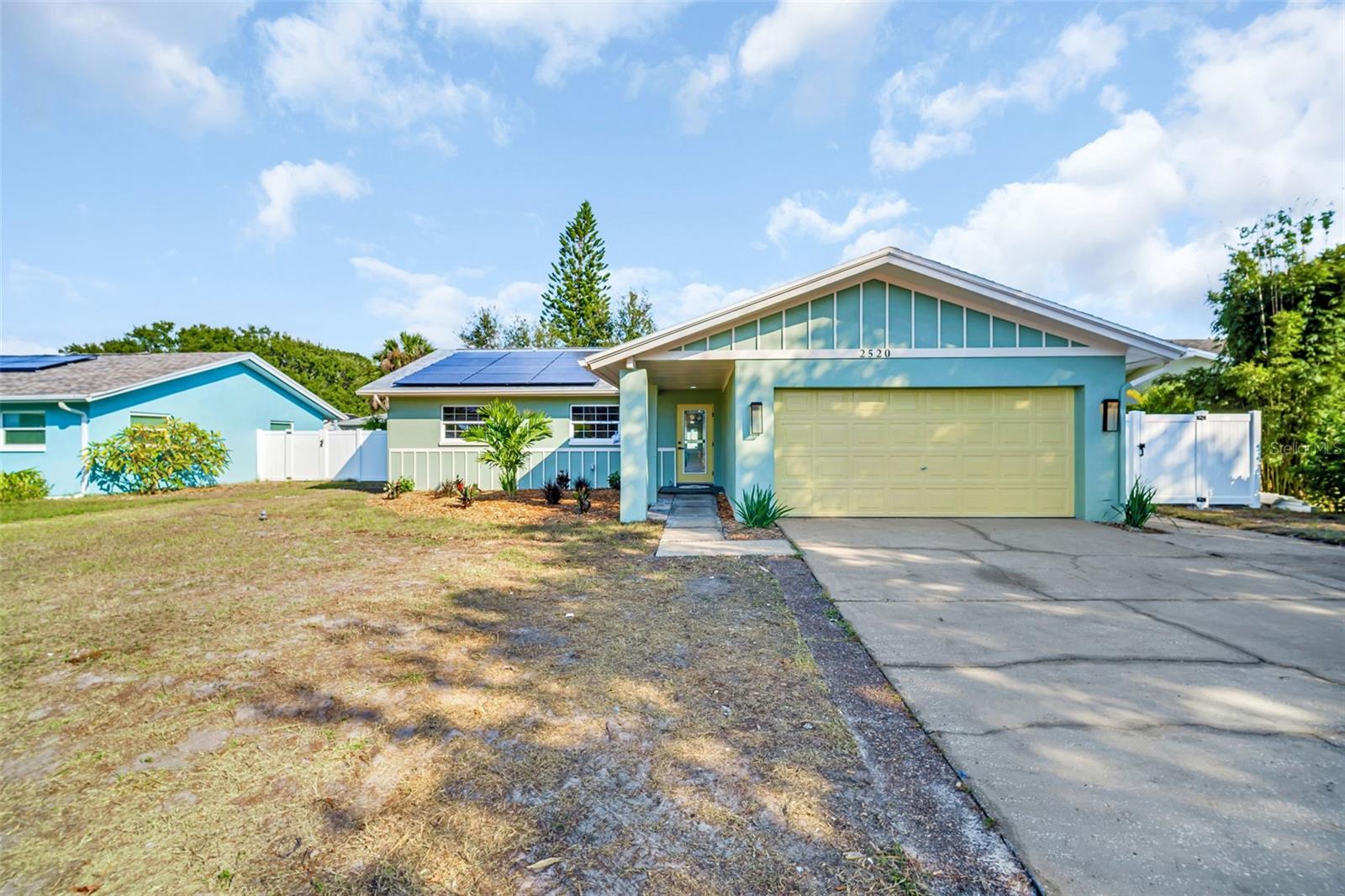 Image 2 of 47 For 2520 Southpointe Drive