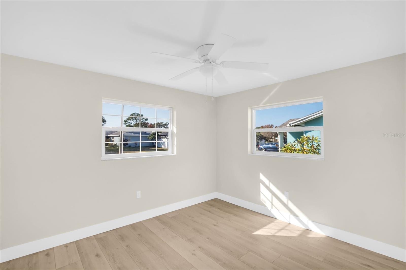 Image 21 of 47 For 2520 Southpointe Drive