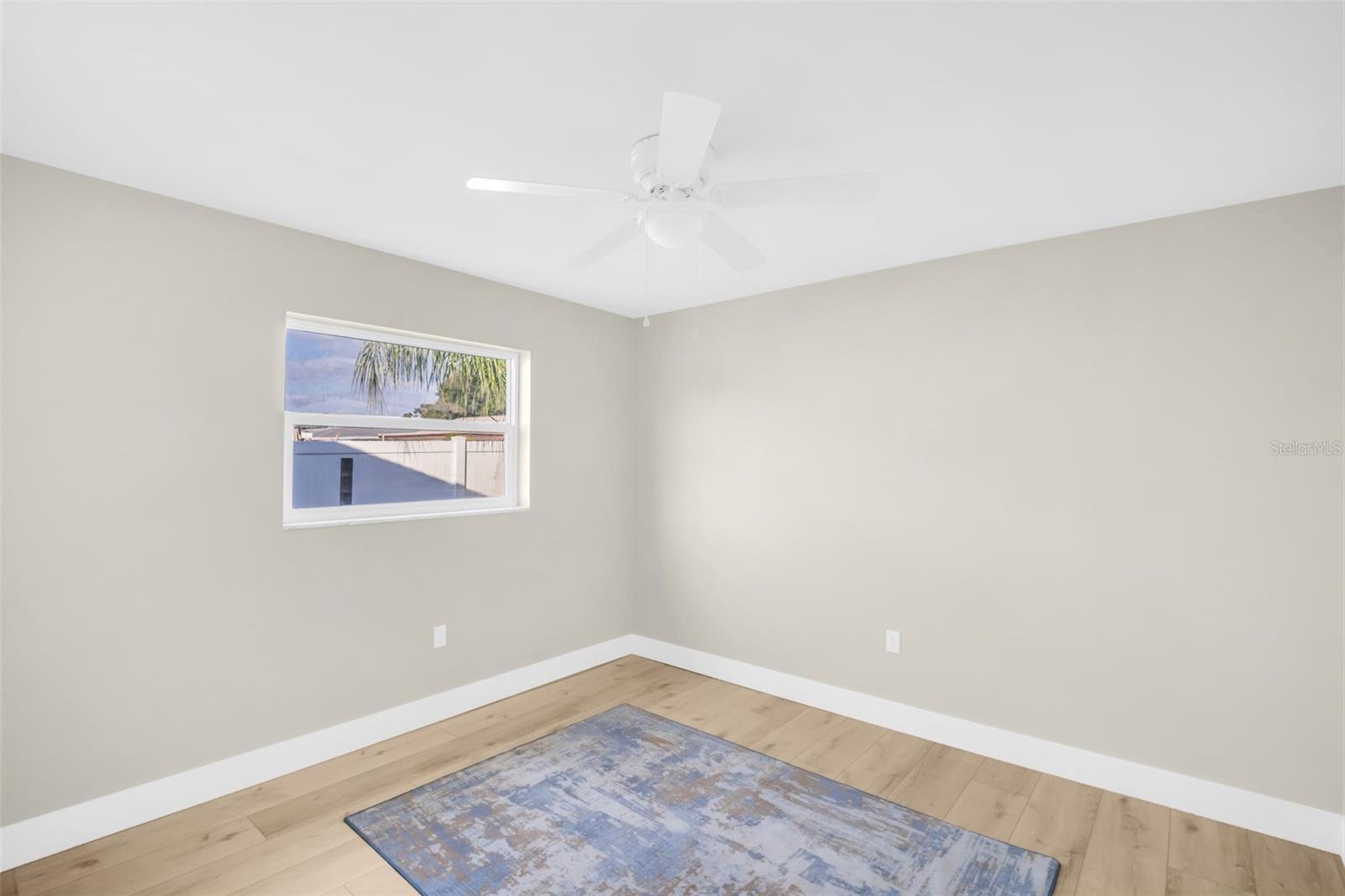 Image 24 of 47 For 2520 Southpointe Drive