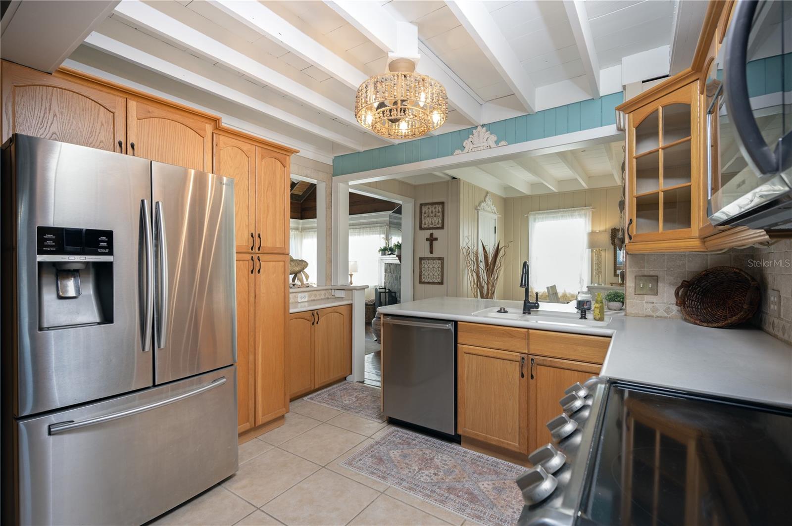 Image 23 of 47 For 117 52nd Avenue W