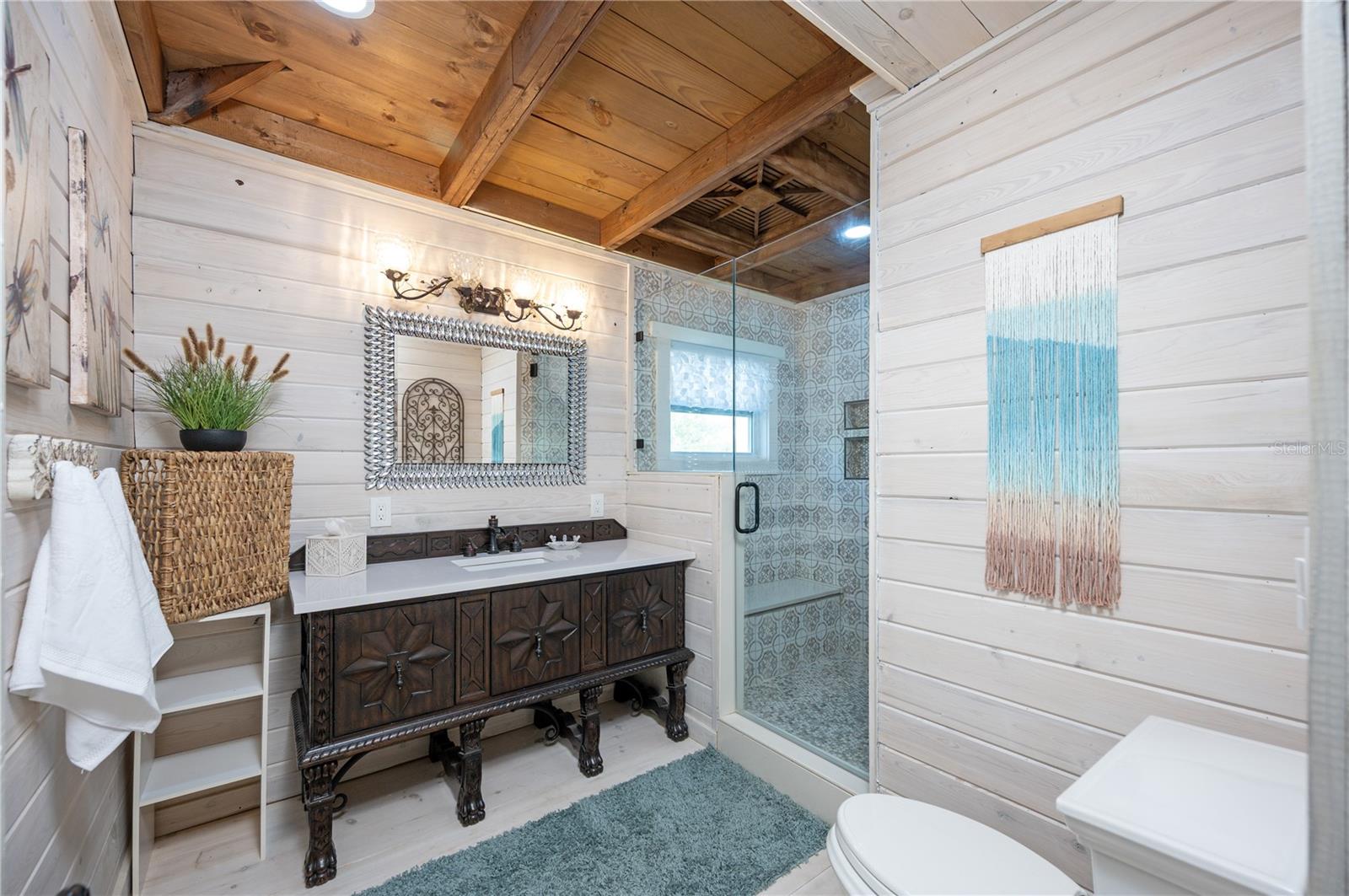 Image 31 of 47 For 117 52nd Avenue W