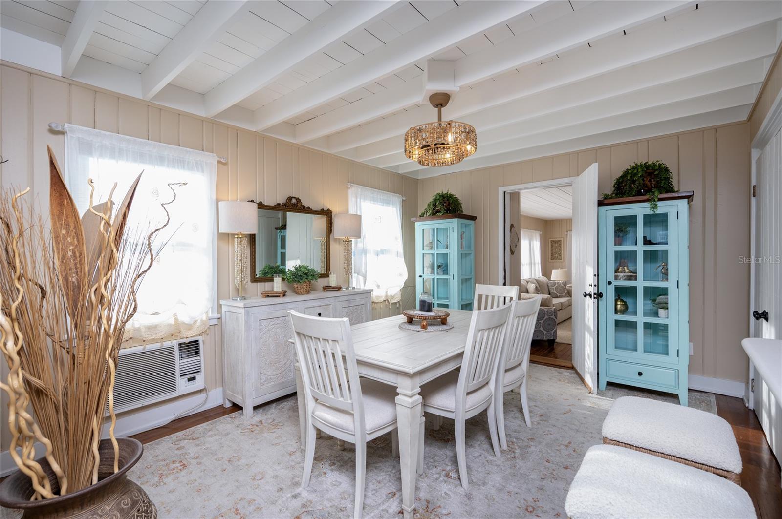 Image 9 of 47 For 117 52nd Avenue W