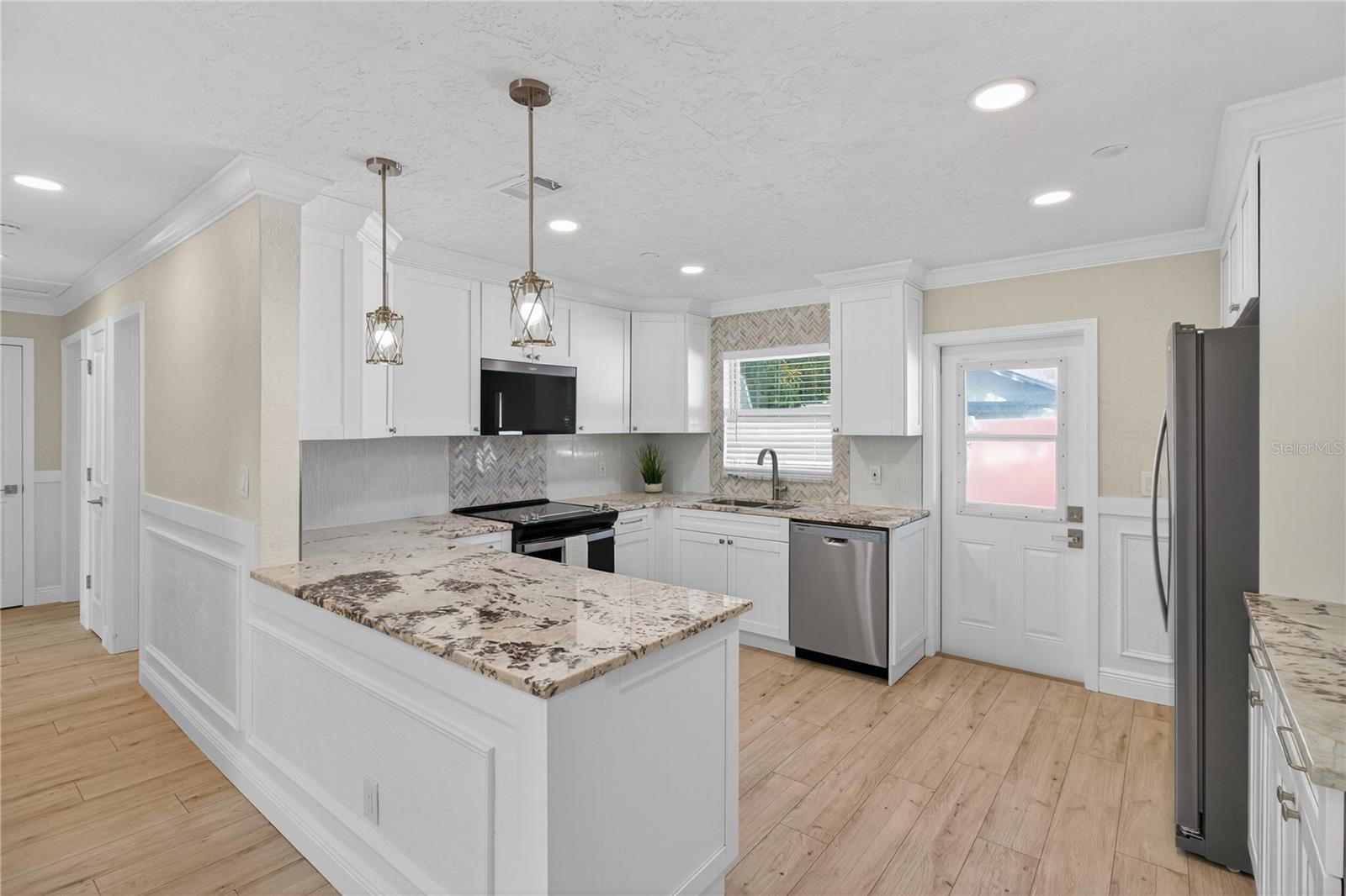 Image 8 of 43 For 5035 93rd Avenue N