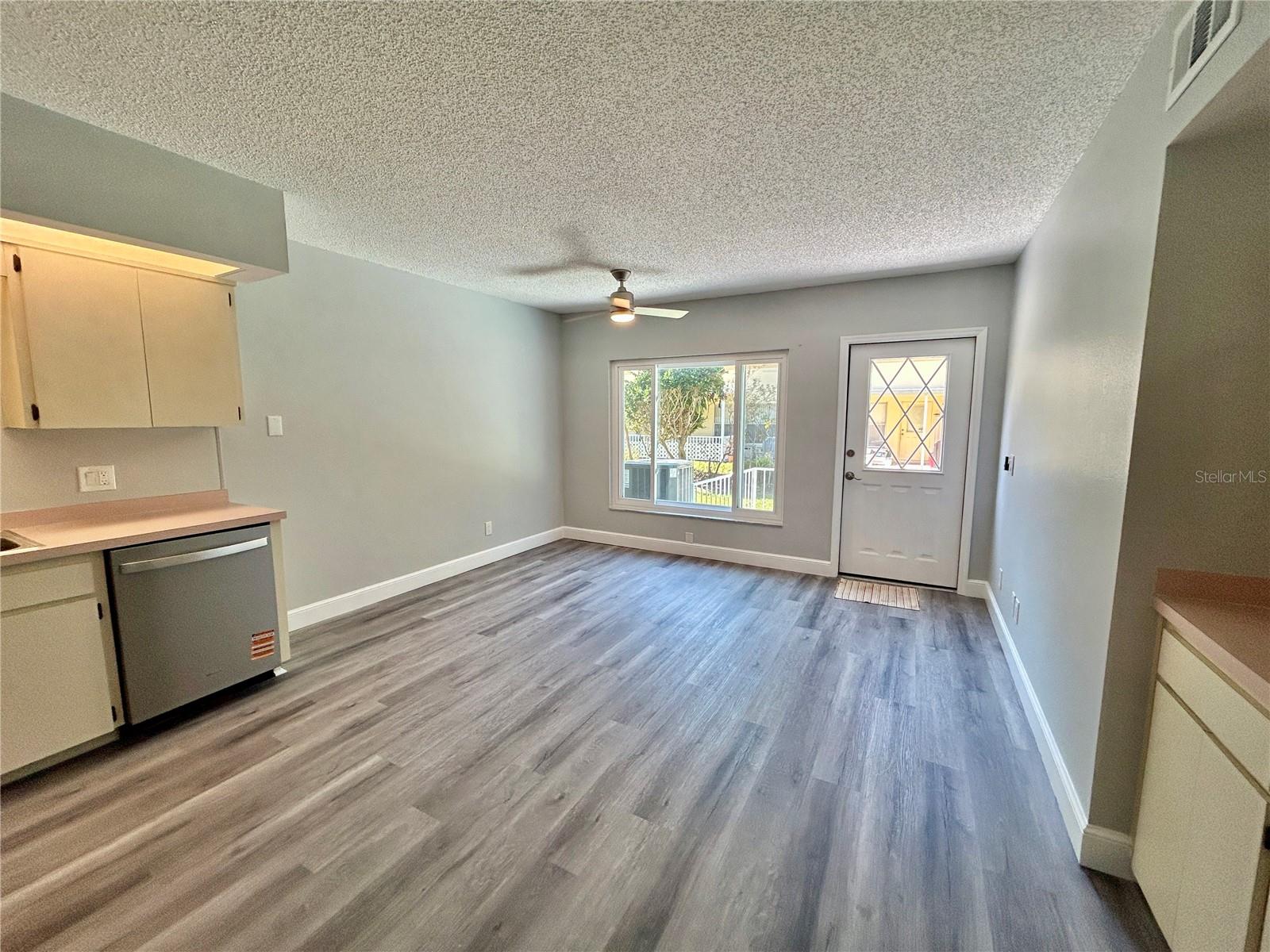 Image 16 of 57 For 2294 Belgian Lane 14