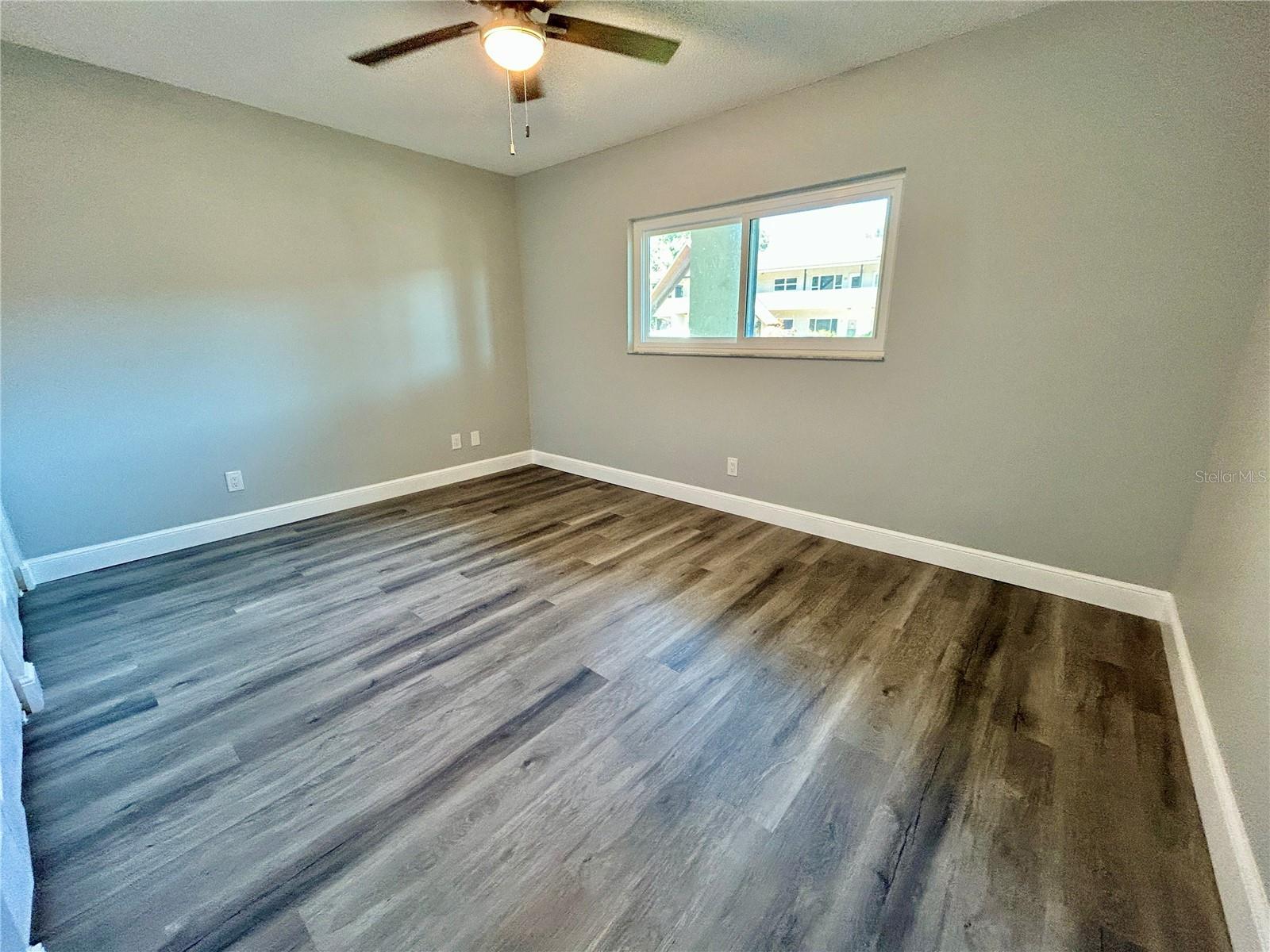 Image 26 of 57 For 2294 Belgian Lane 14