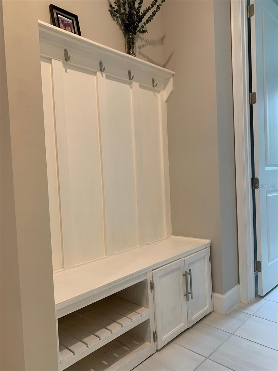 Image 20 of 36 For 42211 Edgewater Drive