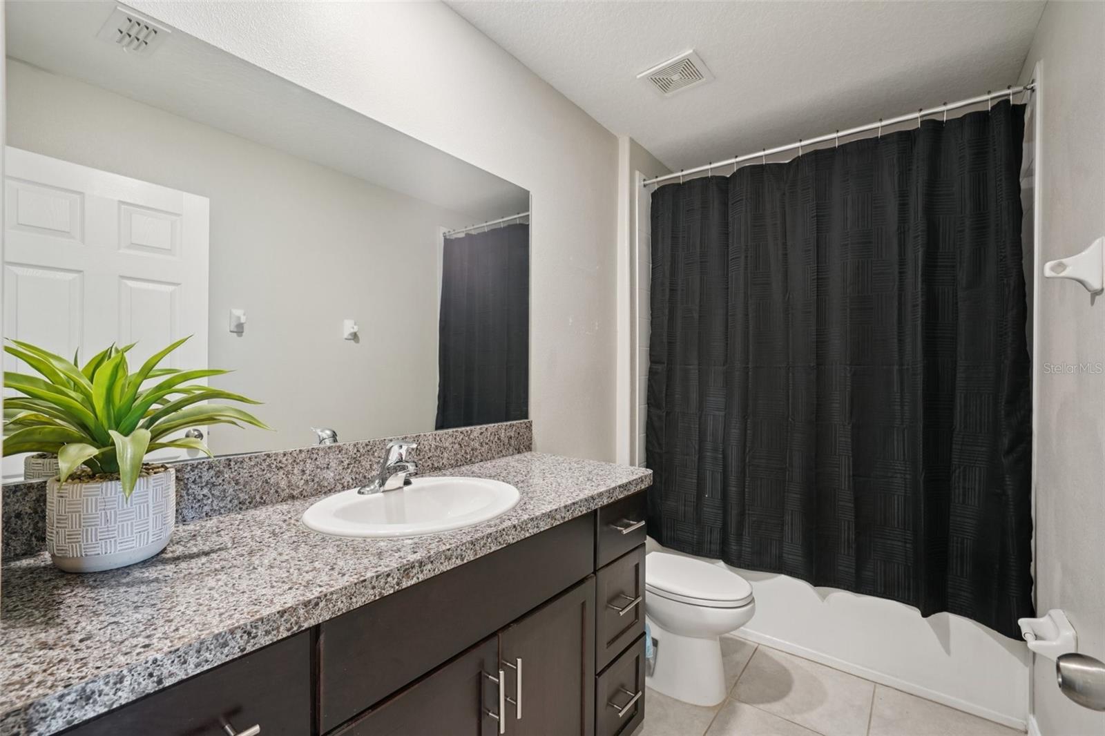 Image 16 of 18 For 14460 English Lavender Drive